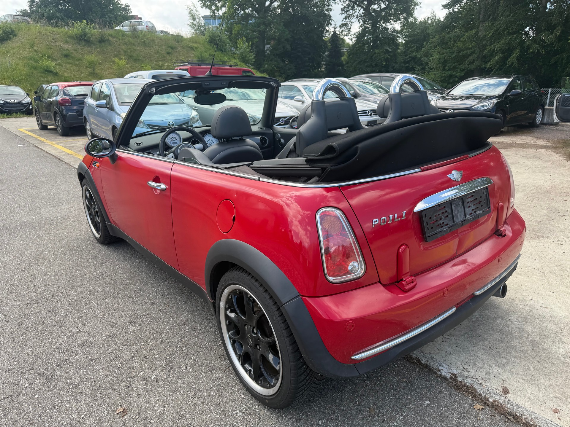 MINI Cooper Cabriolet-image-3