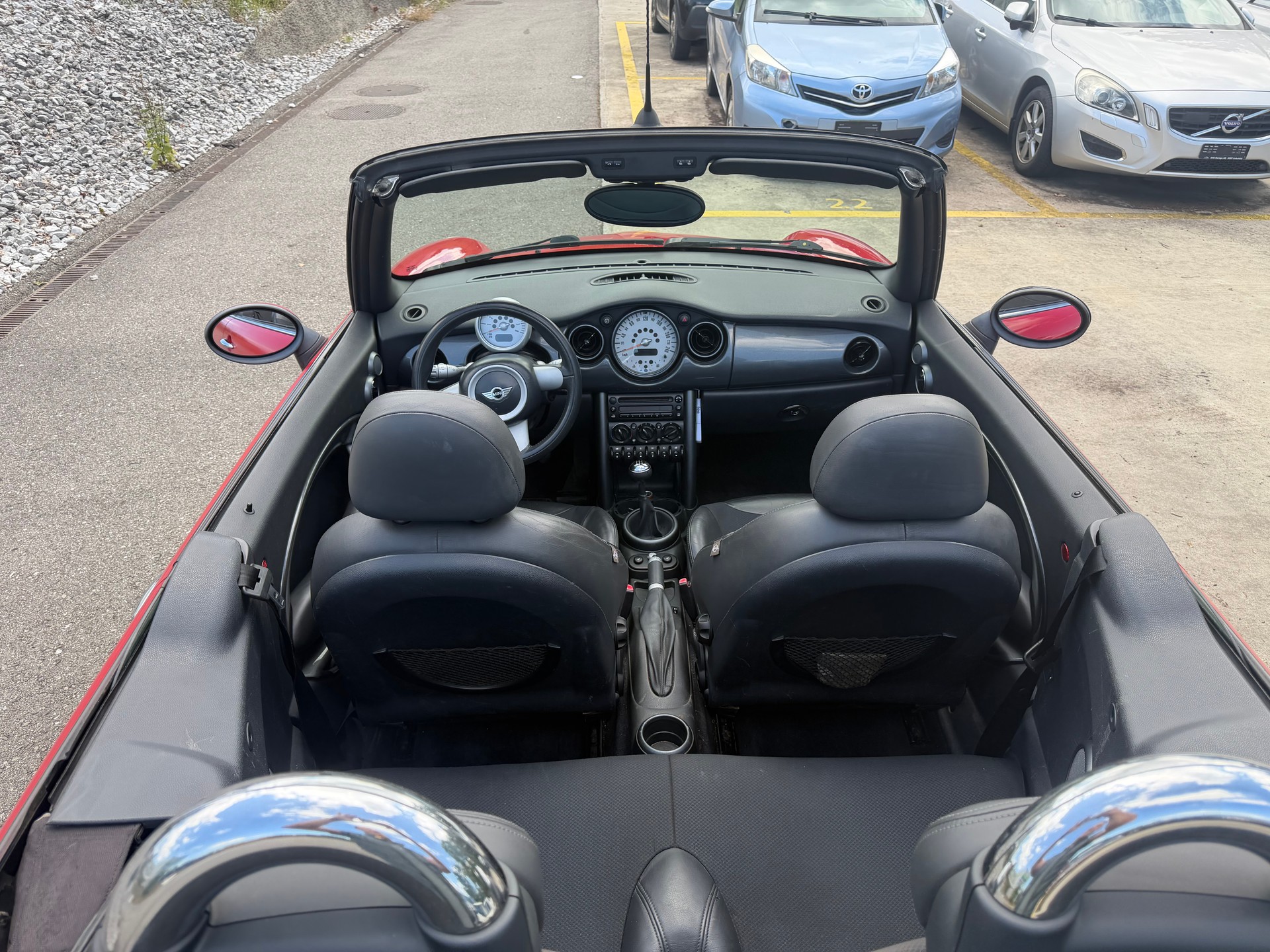 MINI Cooper Cabriolet-image-4