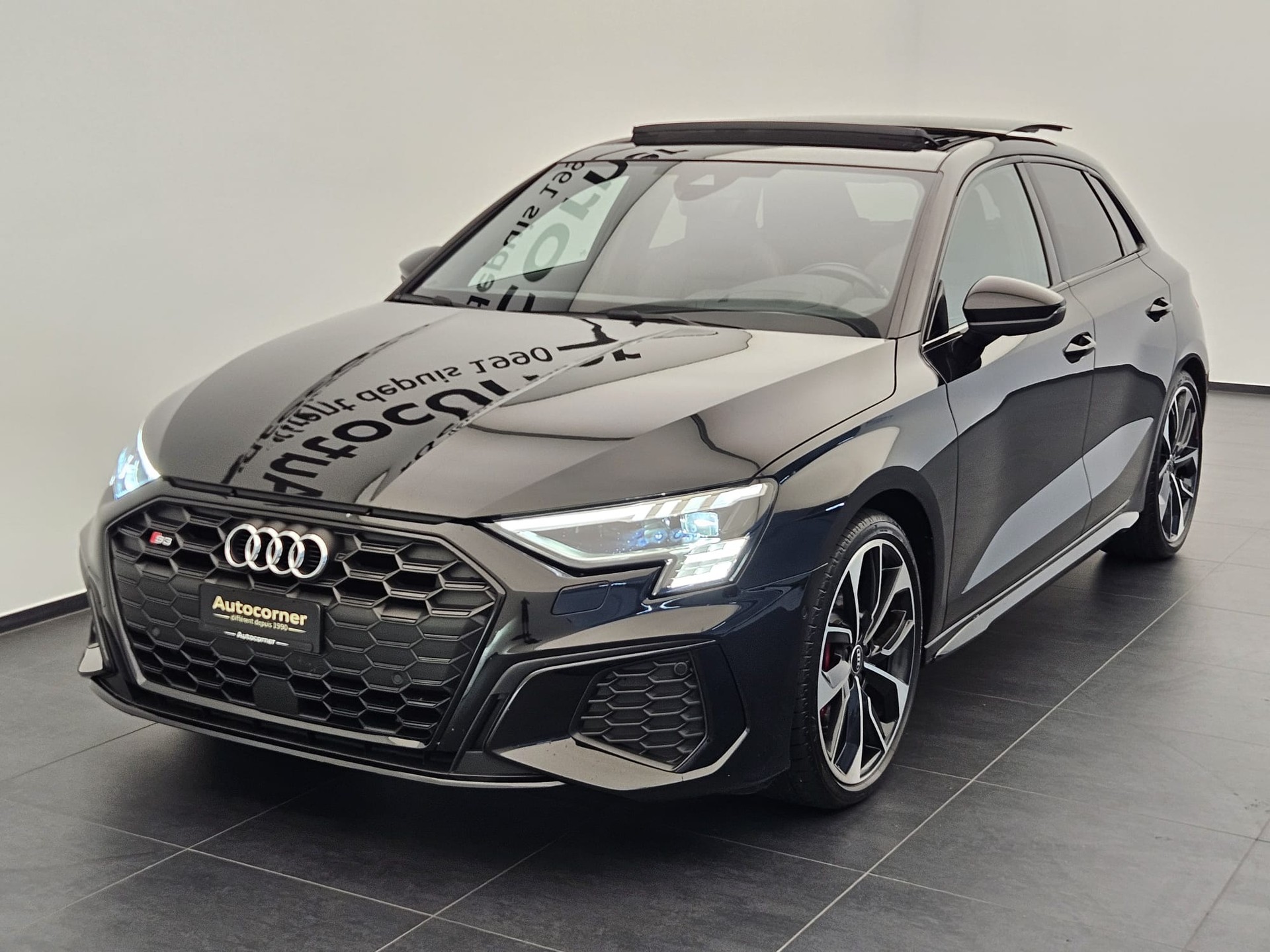 AUDI S3 Sportback 2.0 TFSI quattro S-tronic-image-2