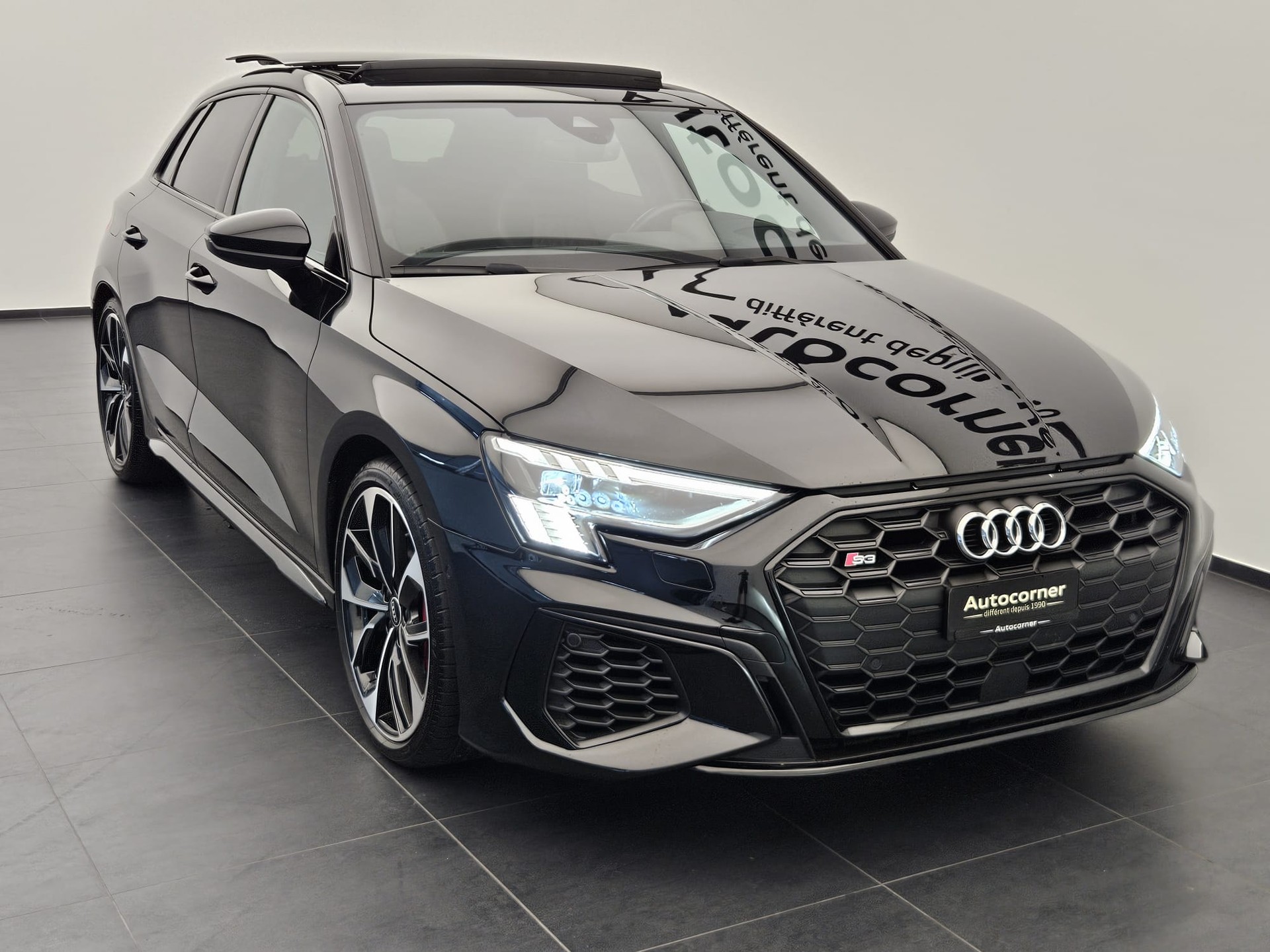 AUDI S3 Sportback 2.0 TFSI quattro S-tronic-image-4