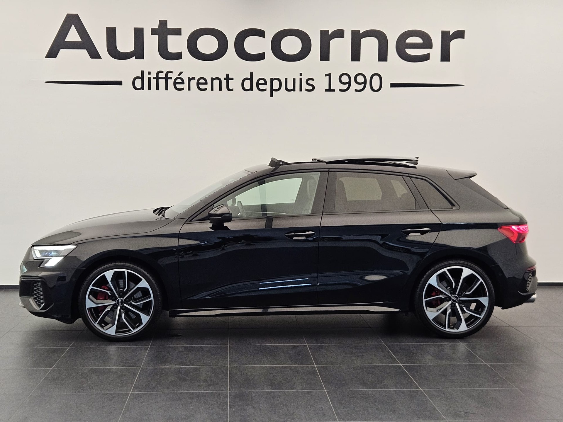 AUDI S3 Sportback 2.0 TFSI quattro S-tronic-image-1
