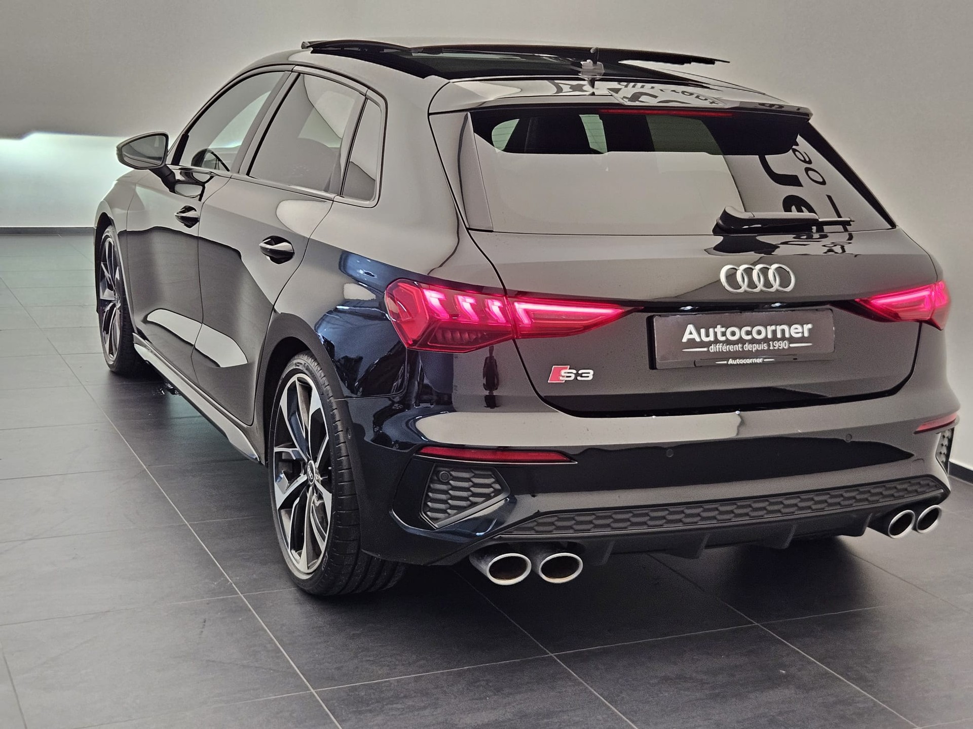 AUDI S3 Sportback 2.0 TFSI quattro S-tronic-image-8