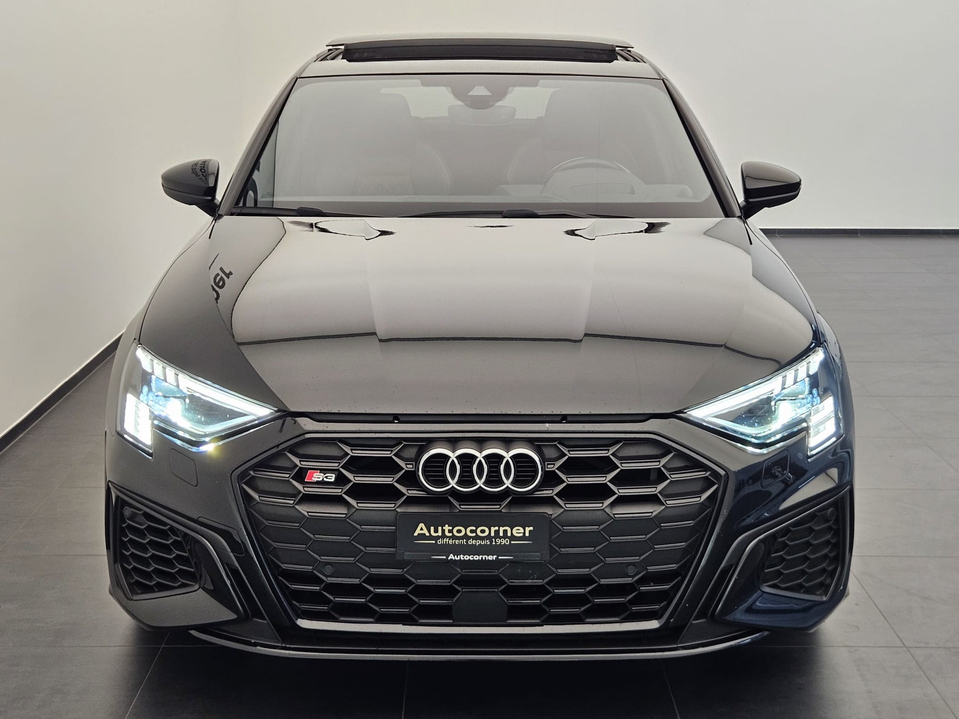 AUDI S3 Sportback 2.0 TFSI quattro S-tronic-image-3