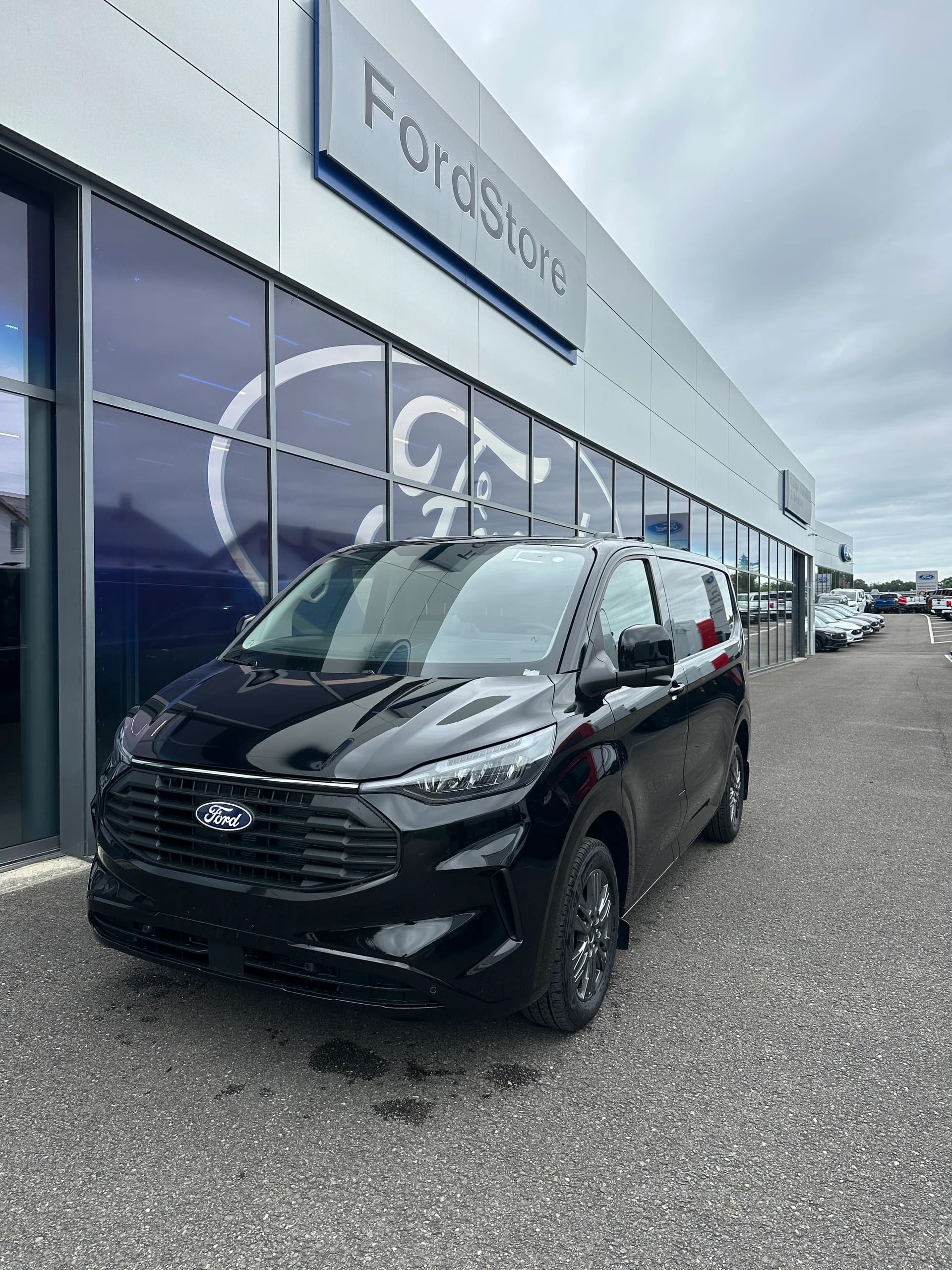 FORD Transit Custom Van 320 L1 2.0 EcoBl Ltd./170CV/Aut.-image-1