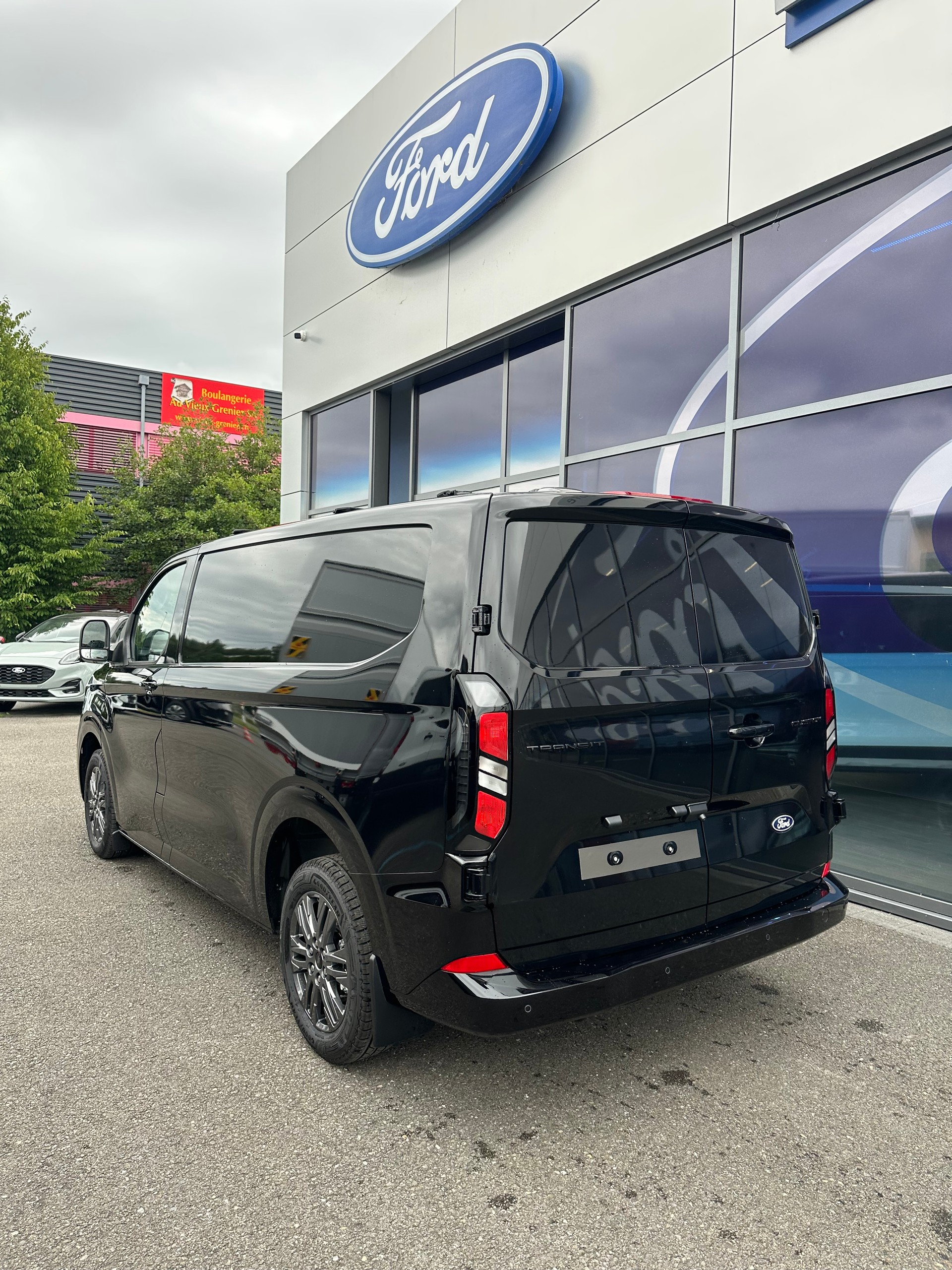 FORD Transit Custom Van 320 L1 2.0 EcoBl Ltd./170CV/Aut.-image-3