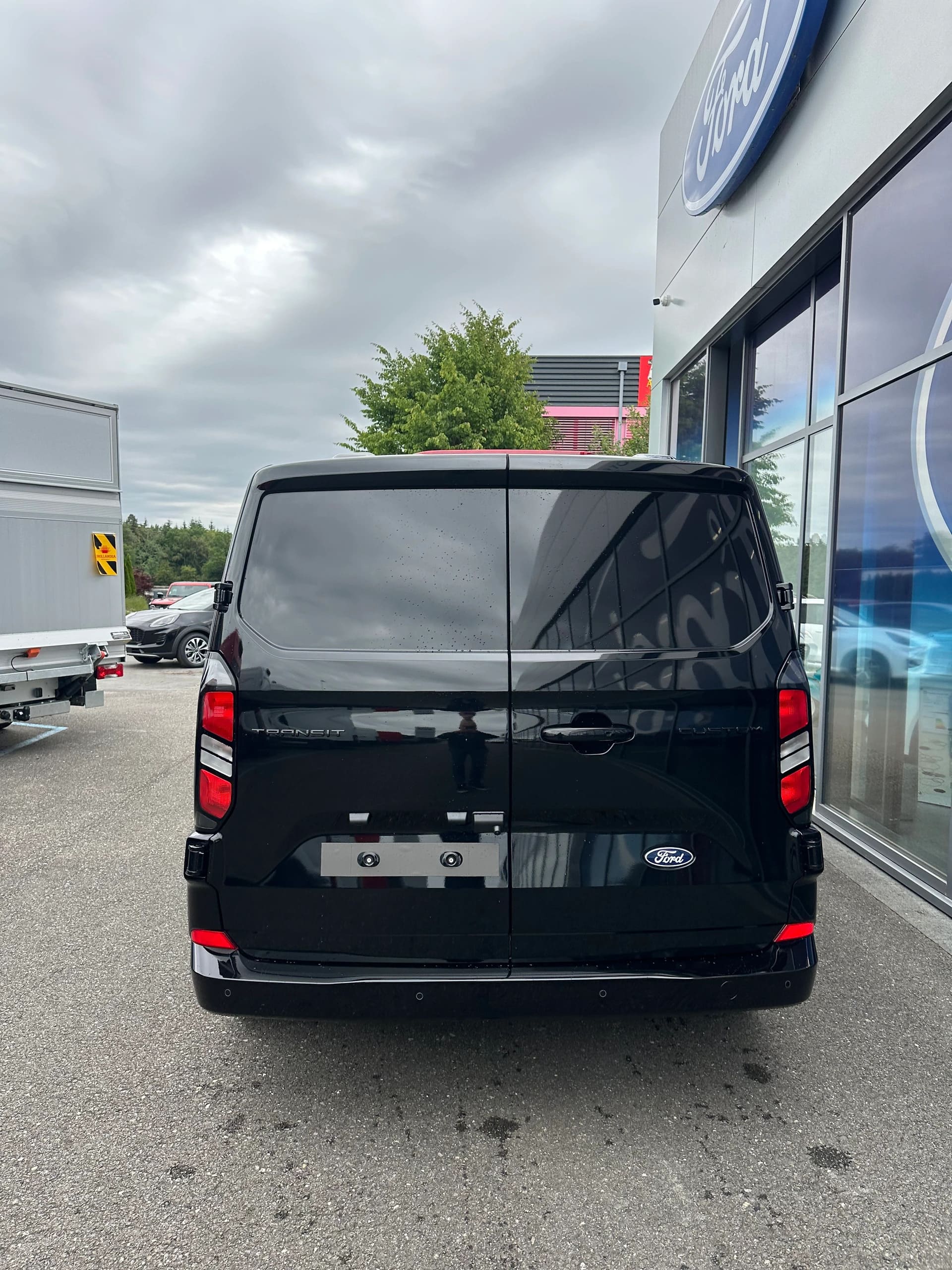 FORD Transit Custom Van 320 L1 2.0 EcoBl Ltd./170CV/Aut.-image-4