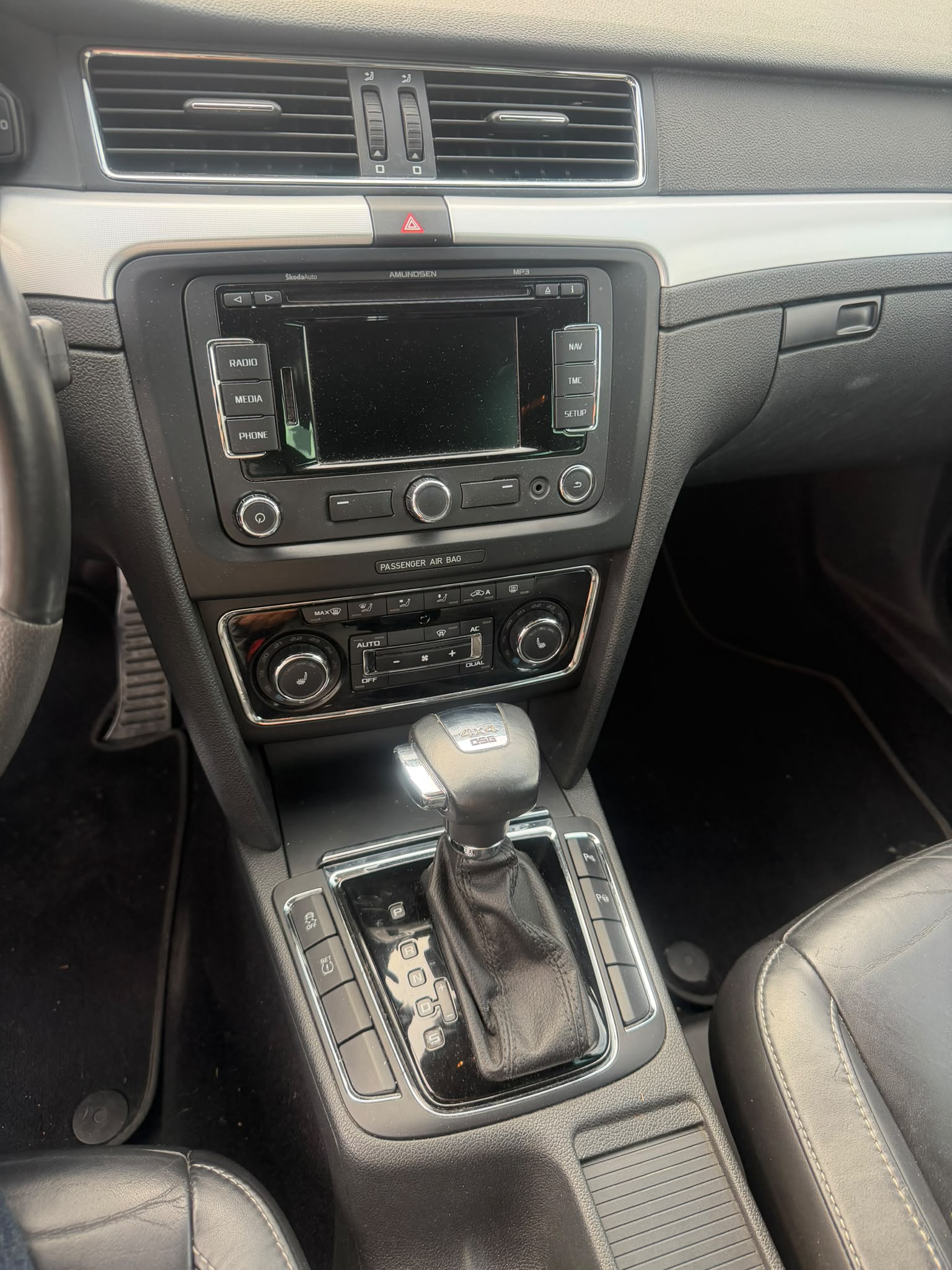 SKODA Superb Combi 3.6 FSI Ambition 4x4 DSG-image-5