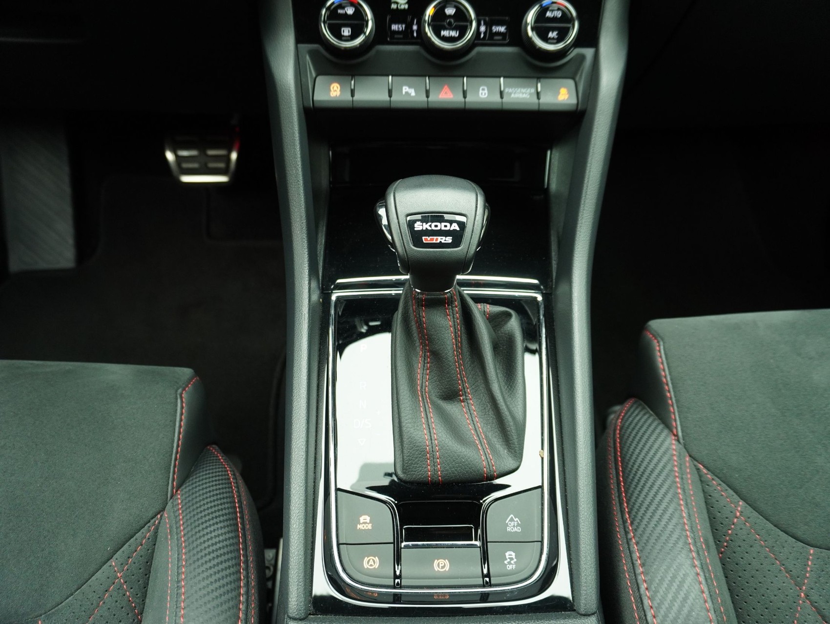 SKODA Kodiaq 2.0 TSI DSG RS 4X4-image-14