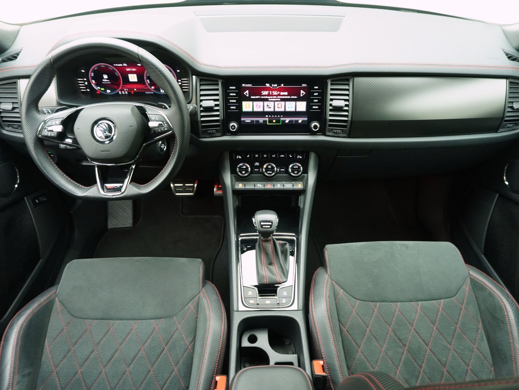 SKODA Kodiaq 2.0 TSI DSG RS 4X4-image-13