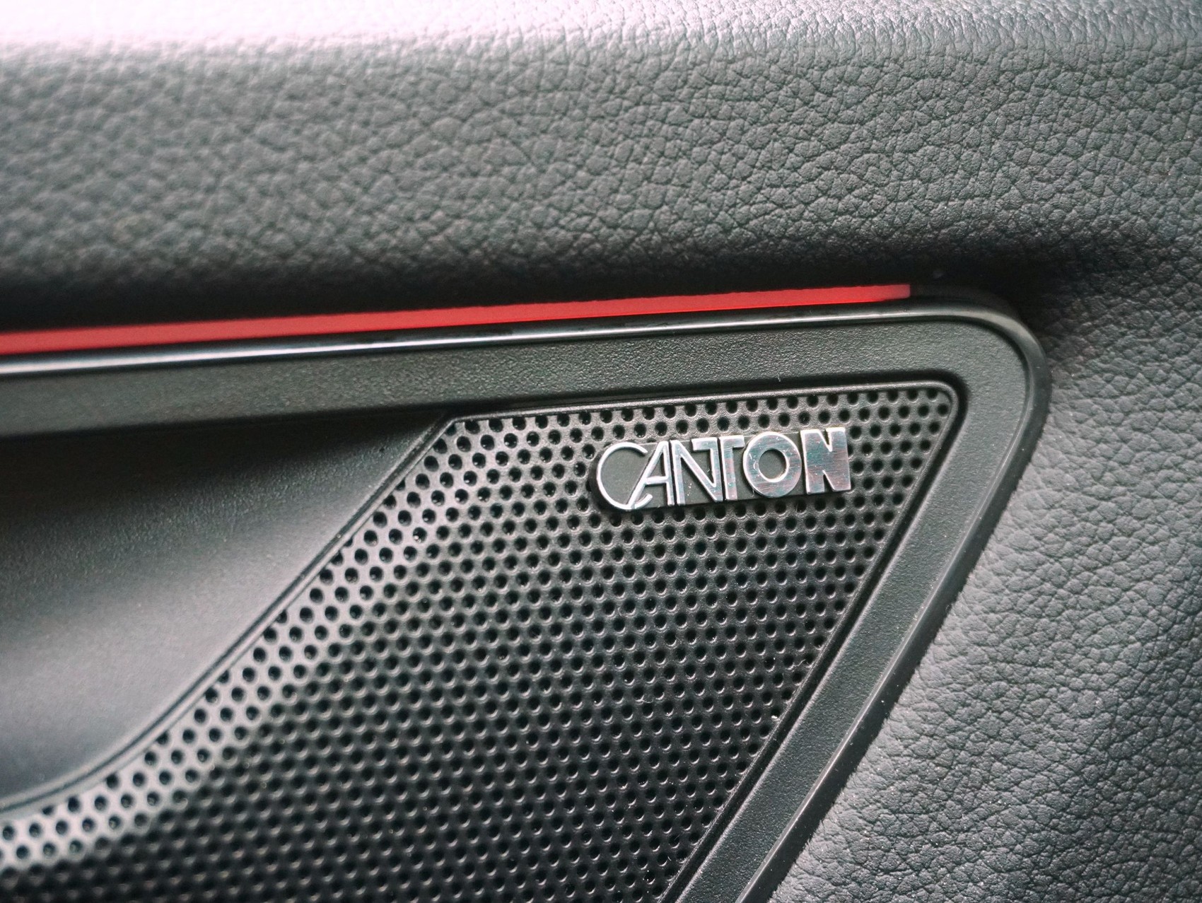 SKODA Kodiaq 2.0 TSI DSG RS 4X4-image-15