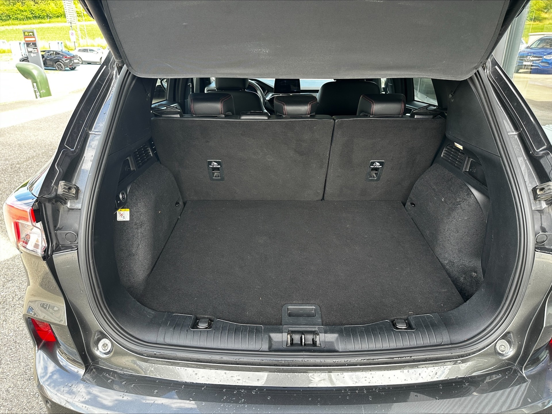 FORD Kuga 2.5 FHEV ST-Line 4WD-image-13