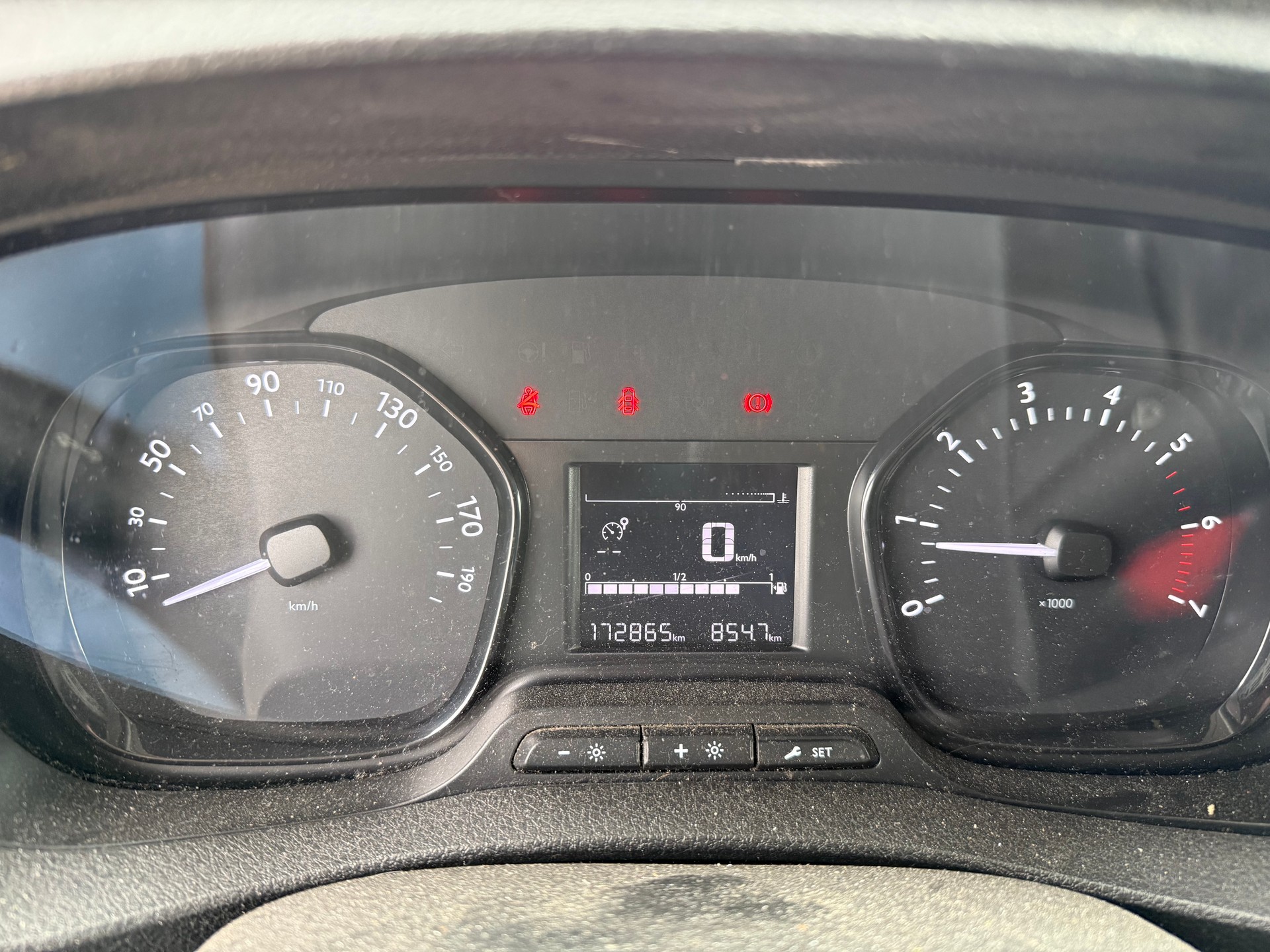 PEUGEOT Expert 2.0 BlueHDi 120 Active Standard-image-8