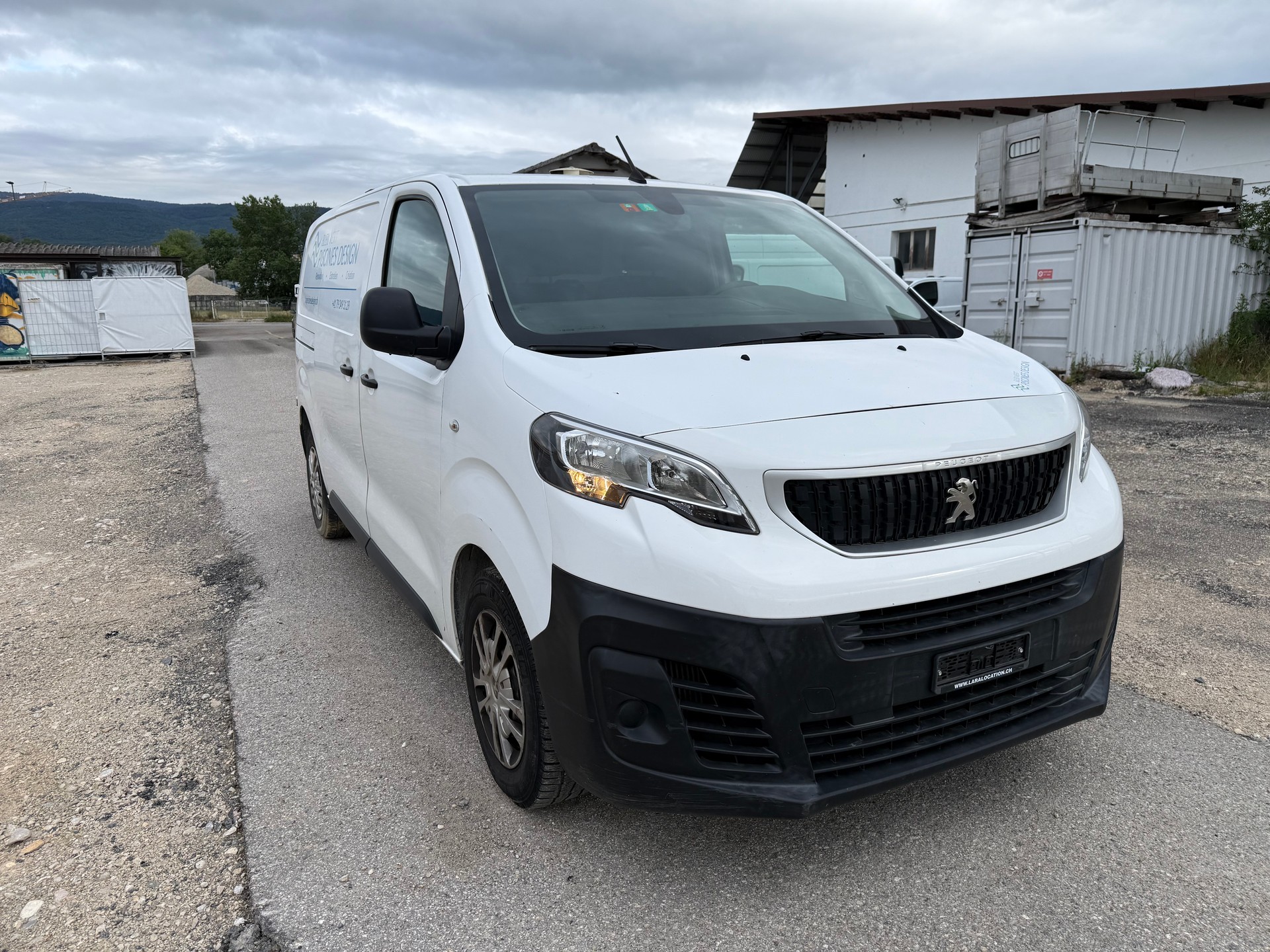 PEUGEOT Expert 2.0 BlueHDi 120 Active Standard-image-1