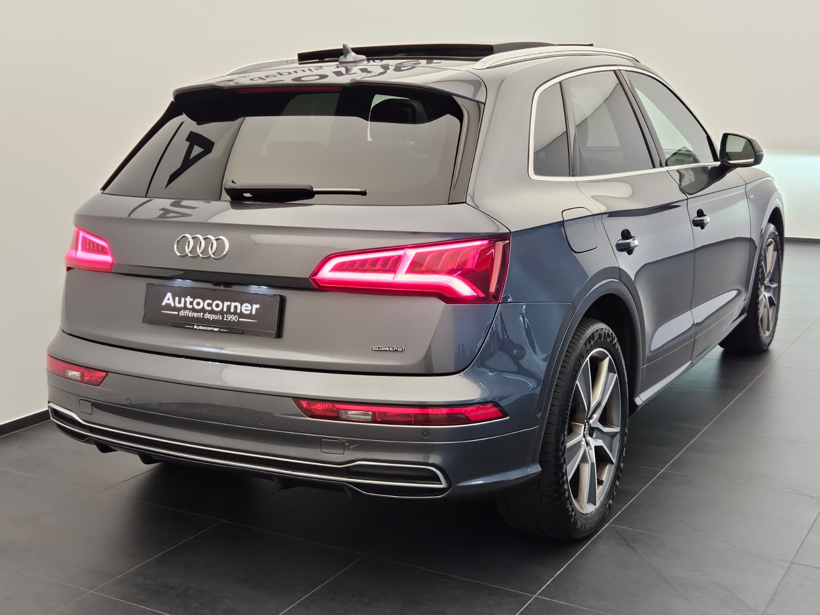 AUDI Q5 2.0 TFSI sport quattro S-tronic-image-6
