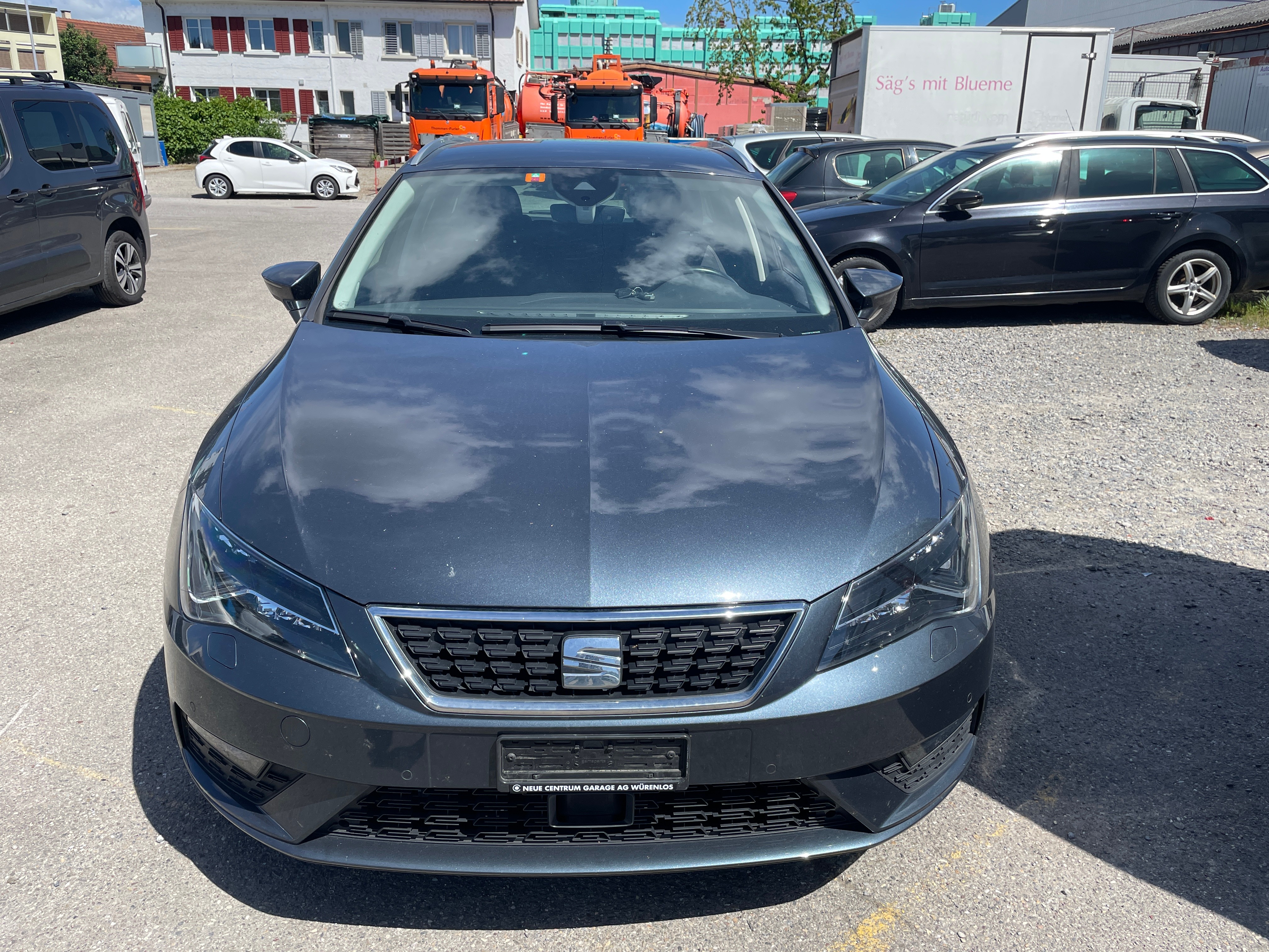 Car photo