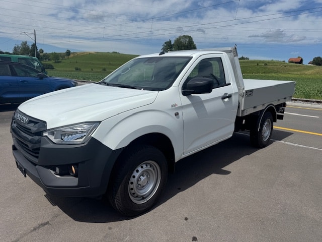 ISUZU BTFS **4x4** 3.5 t Anhängelast, ALU-Brücke mit 1105 kg Nutzlast