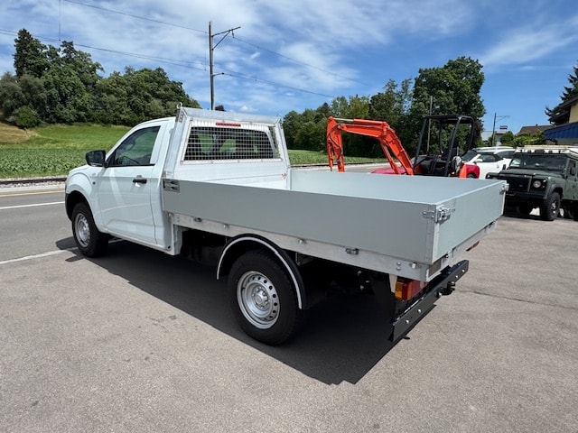 ISUZU BTFS **4x4** 3.5 t Anhängelast, ALU-Brücke mit 1105 kg Nutzlast-image-2