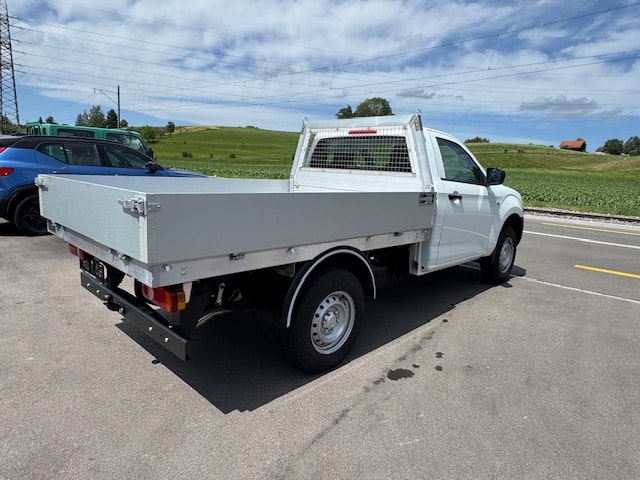 ISUZU BTFS **4x4** 3.5 t Anhängelast, ALU-Brücke mit 1105 kg Nutzlast-image-3
