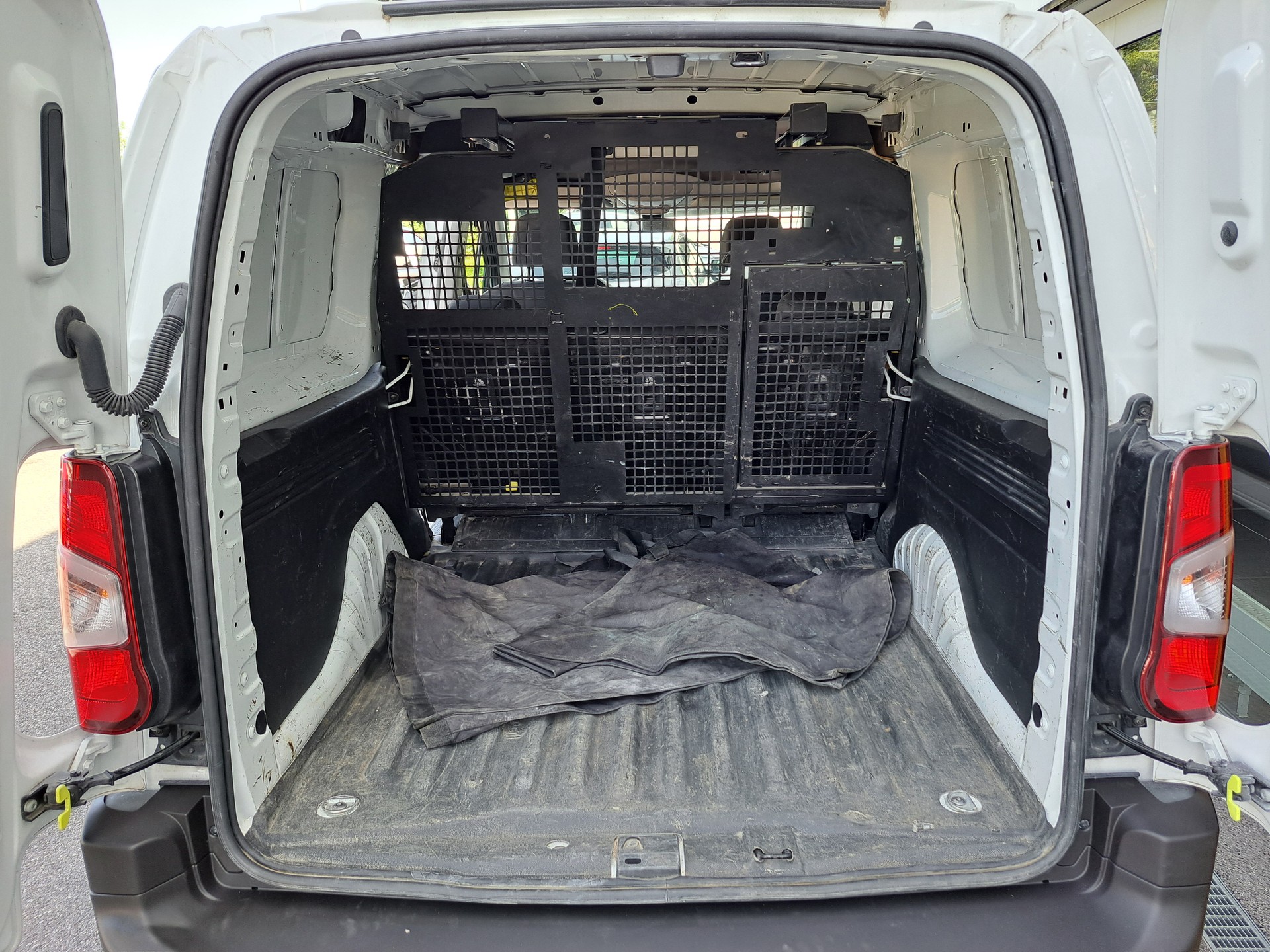 PEUGEOT Partner 1.5 Blue HDi s/s Premium Long 1000kg-image-3
