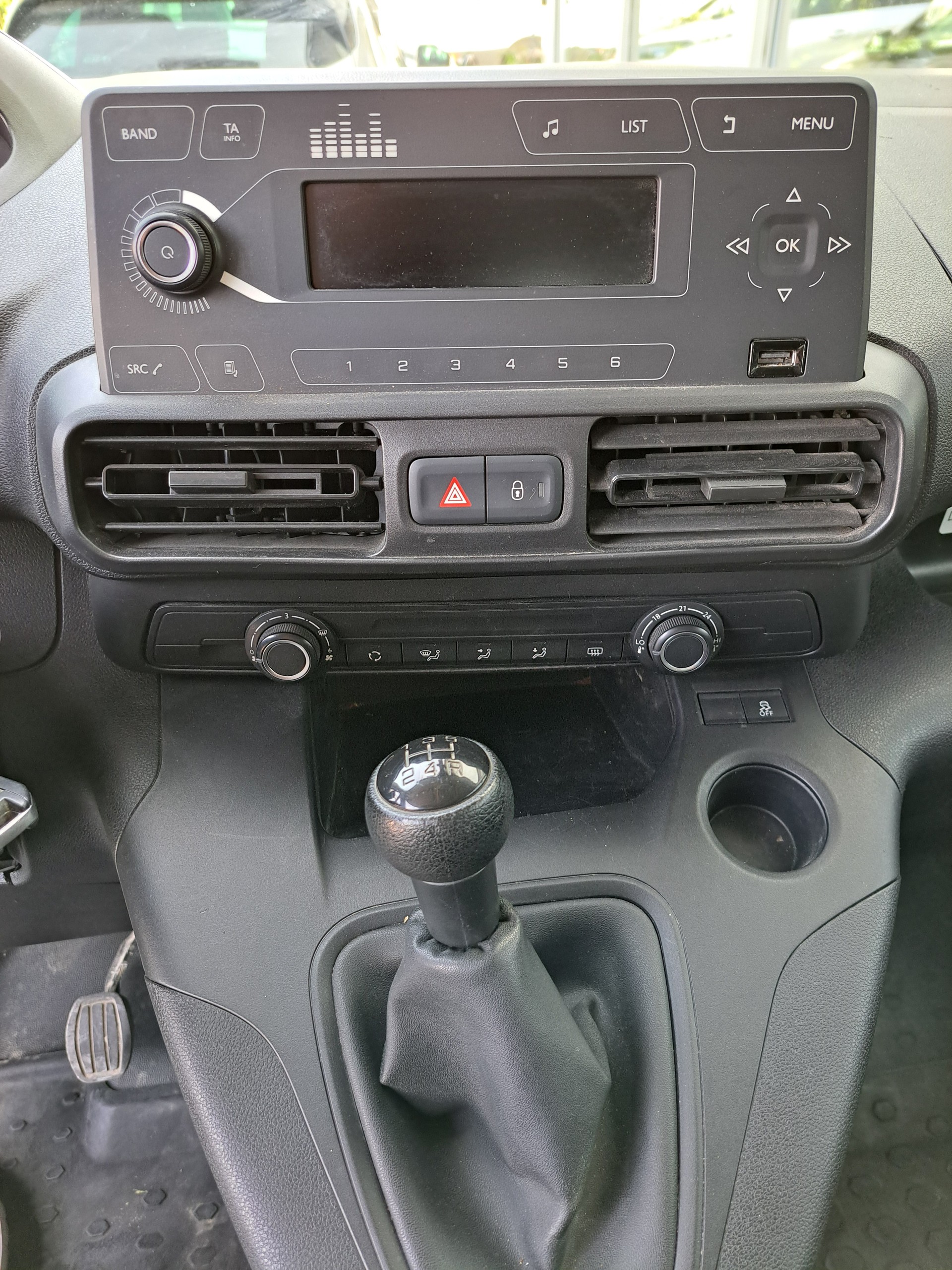PEUGEOT Partner 1.5 Blue HDi s/s Premium Long 1000kg-image-9