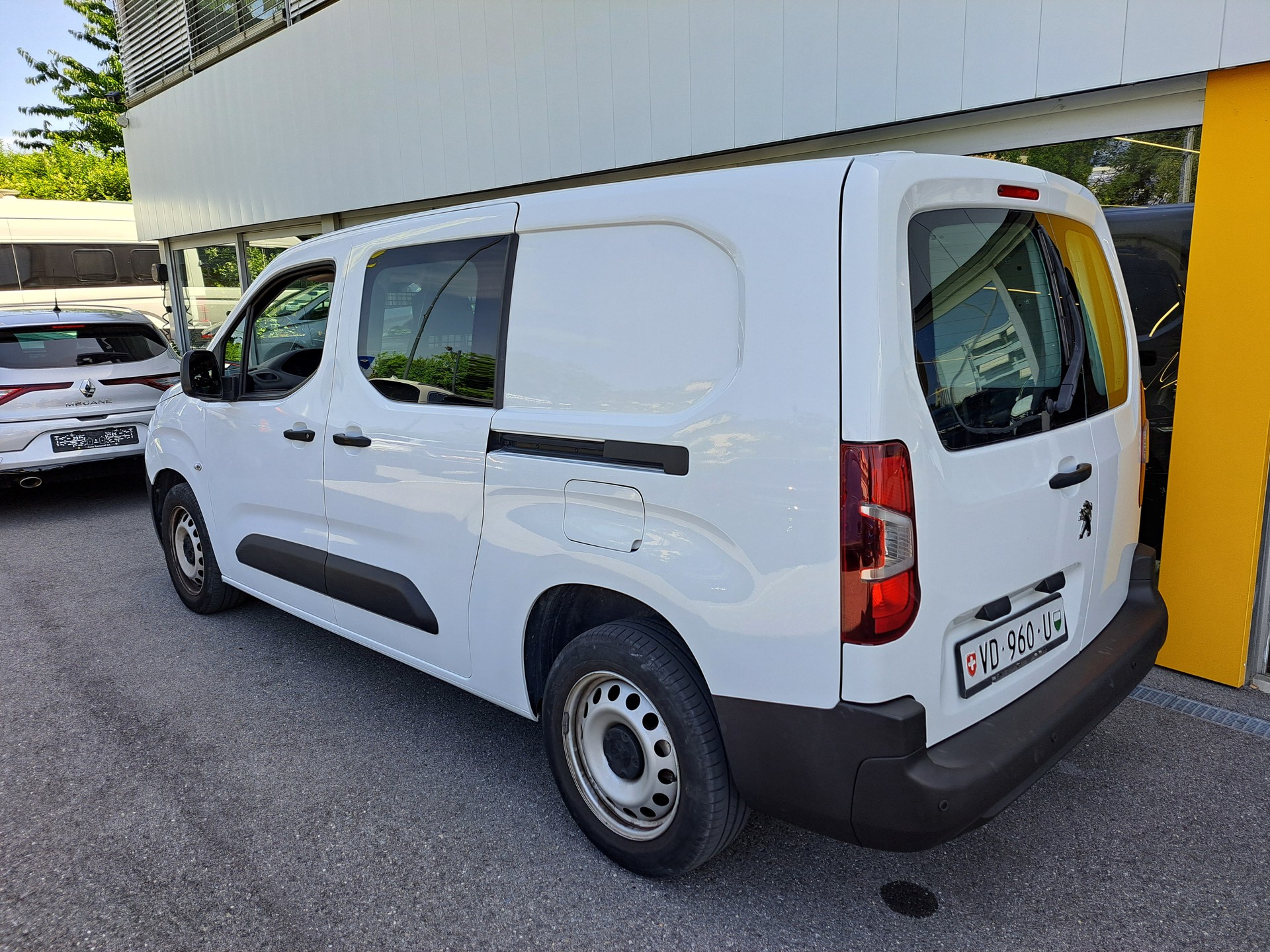 PEUGEOT Partner 1.5 Blue HDi s/s Premium Long 1000kg-image-2