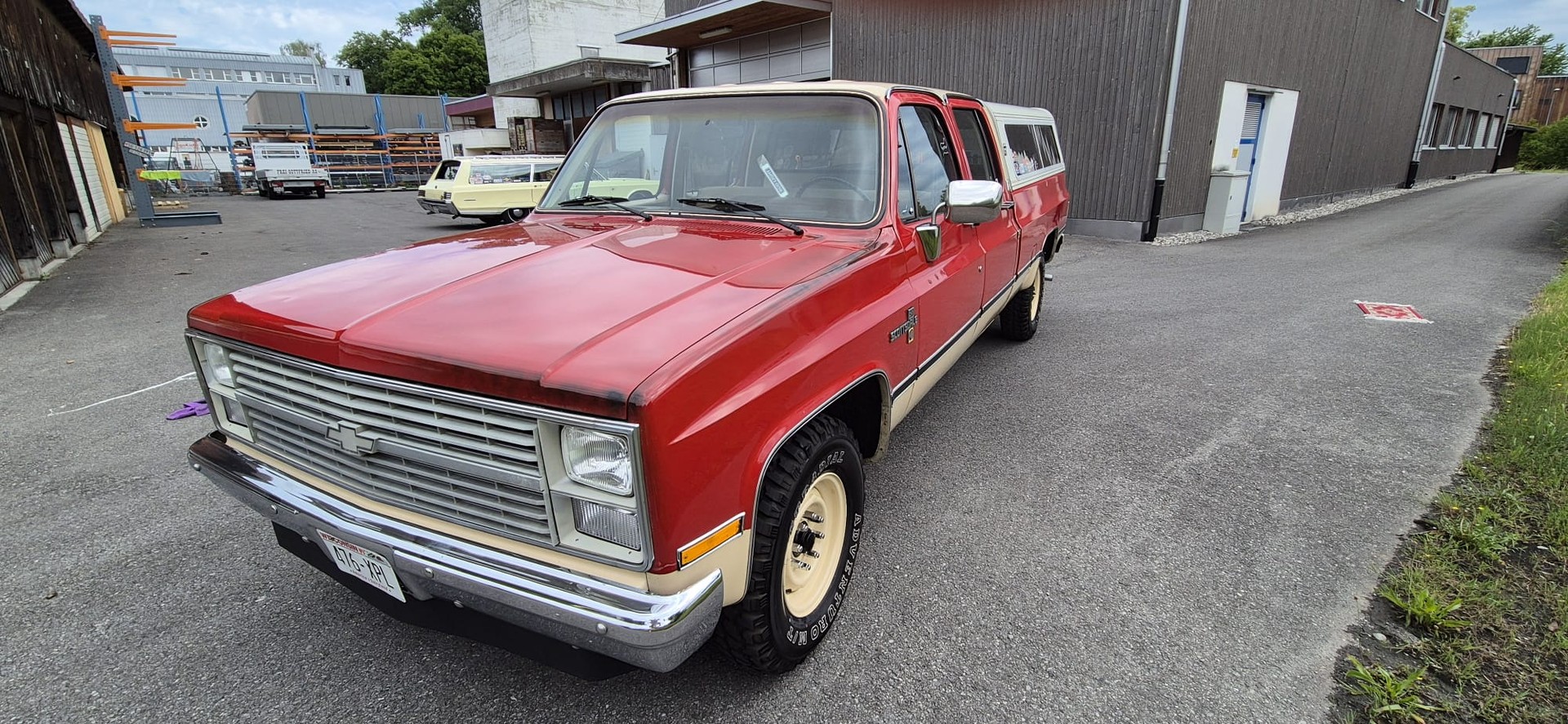 CHEVROLET C30 Crewcab-image-1