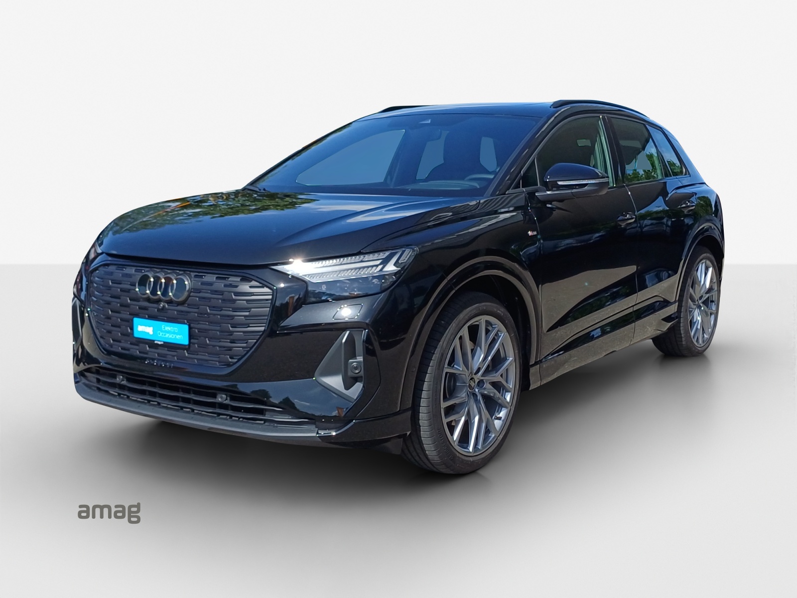 AUDI Q4 e-tron 45 Attraction quattro-image-0