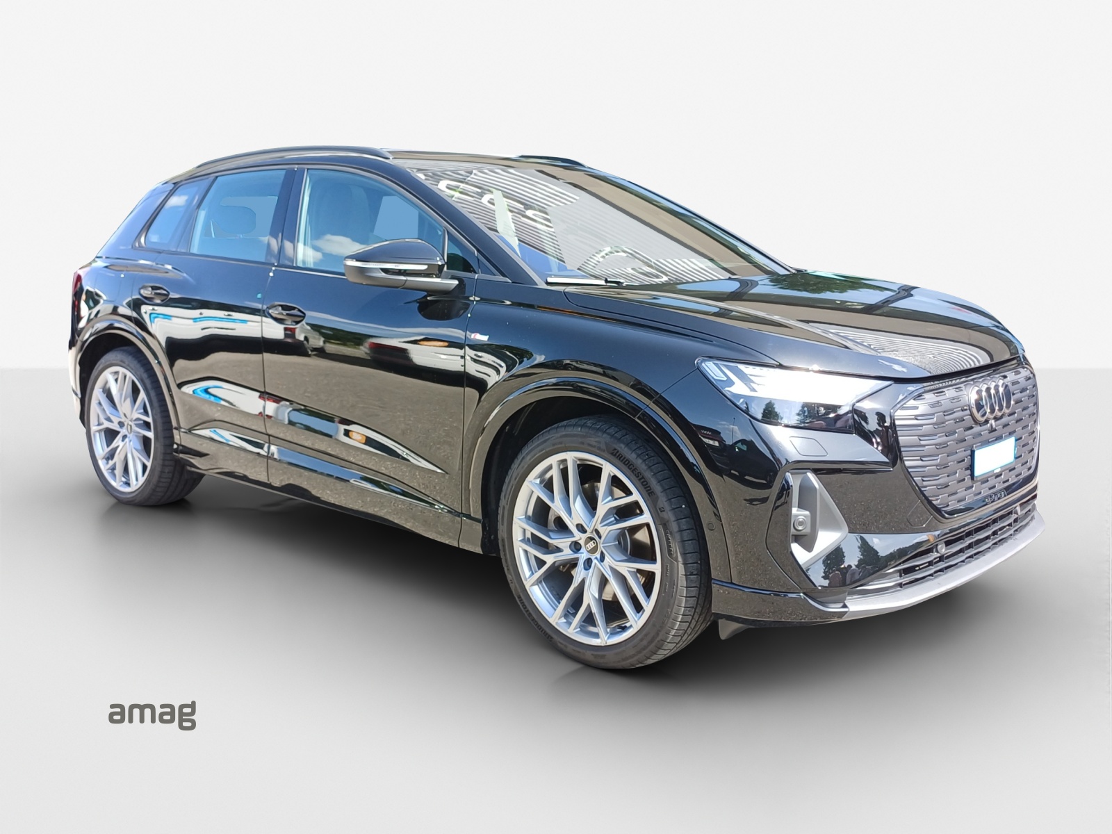 AUDI Q4 e-tron 45 Attraction quattro-image-6