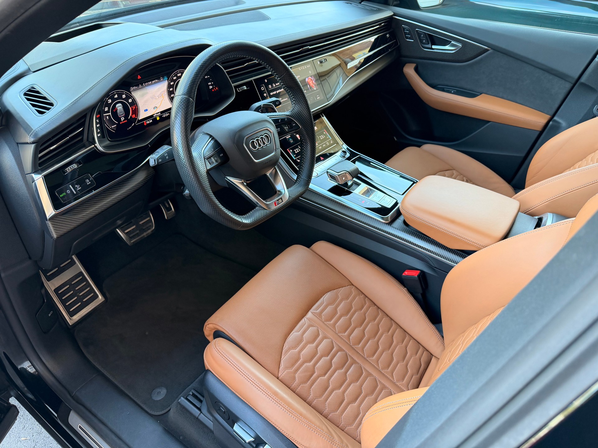 AUDI RSQ8 quattro tiptronic-image-8
