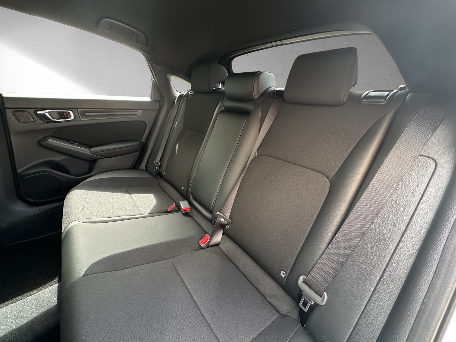 HONDA Civic 2.0 i-MMD HEV Sport-image-12