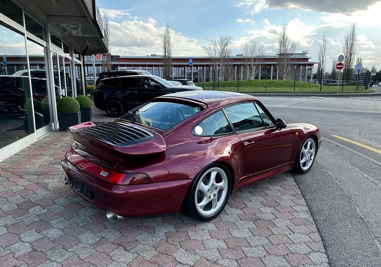 PORSCHE 911 Turbo-image-4