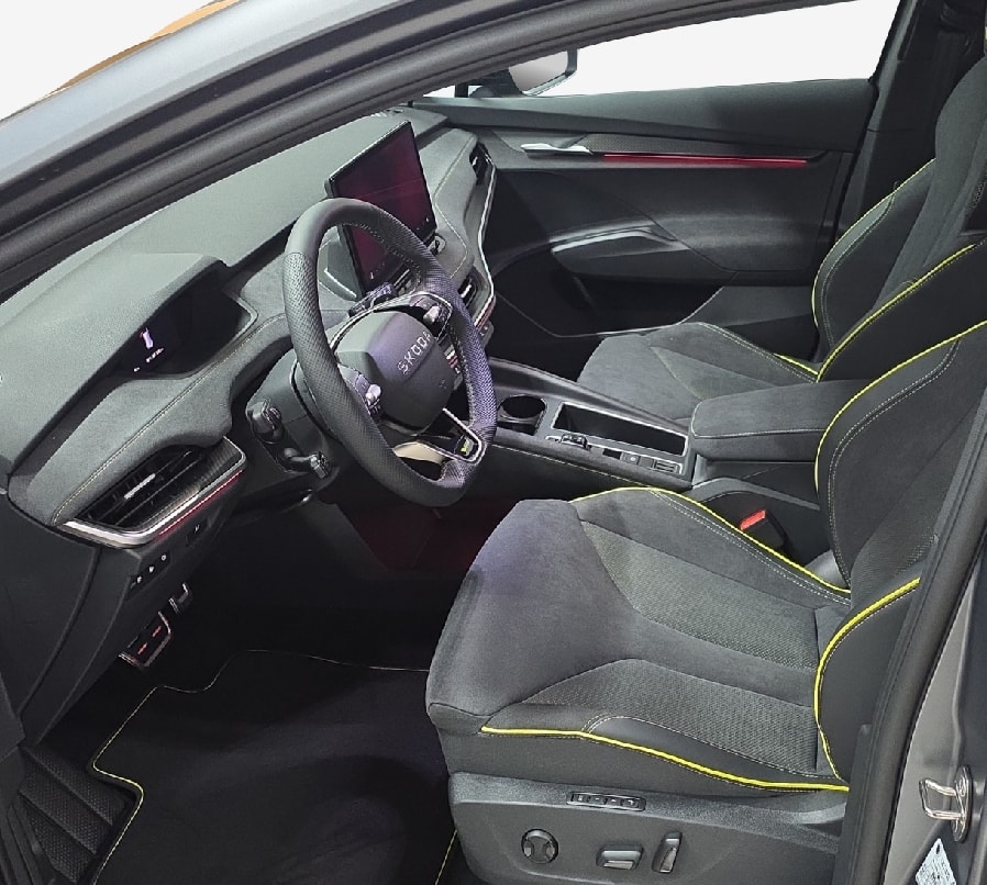 SKODA Elroq RS 4x4-image-6