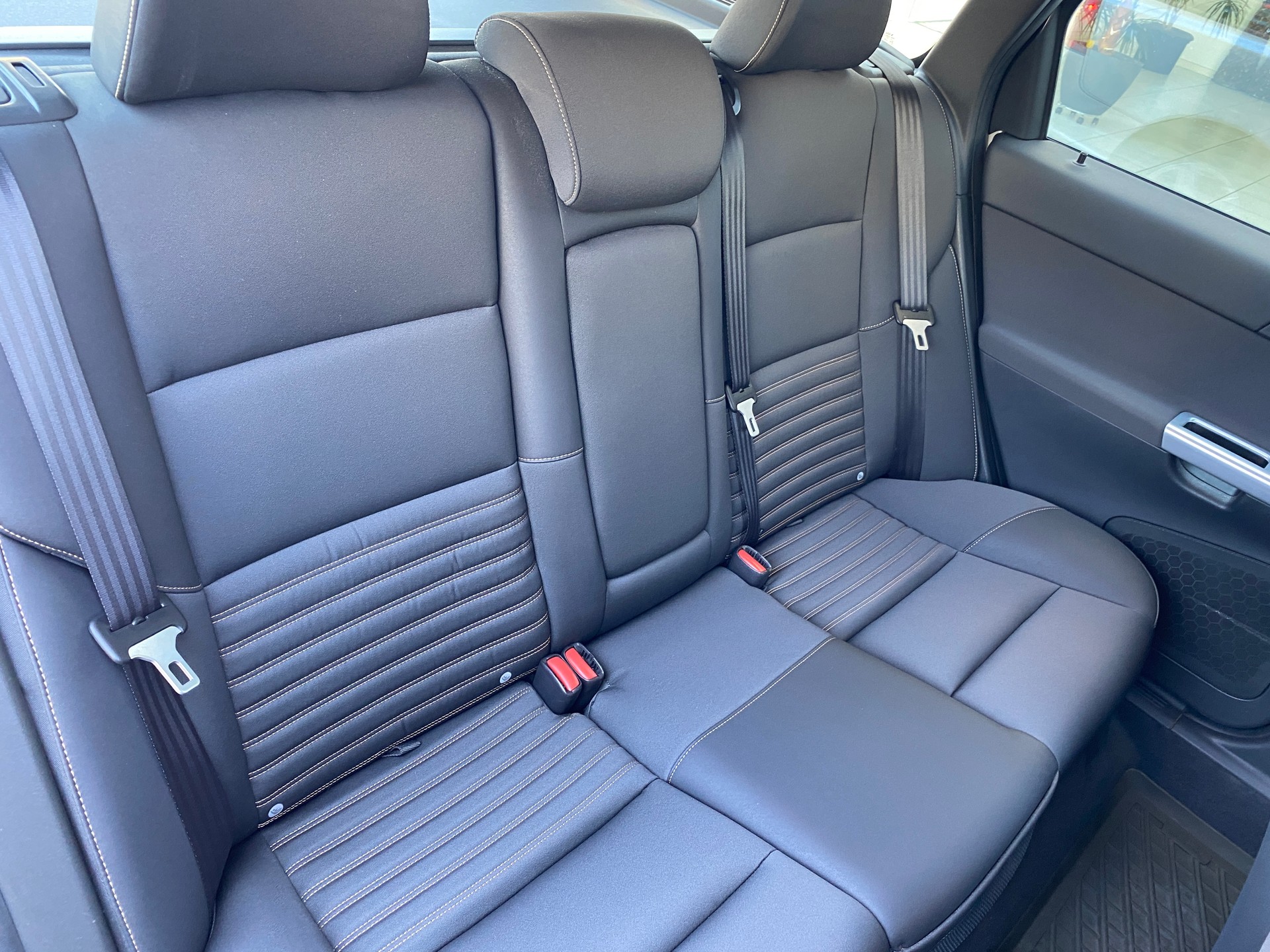 VOLVO V50 2.4I Kinetic Geartronic-image-21