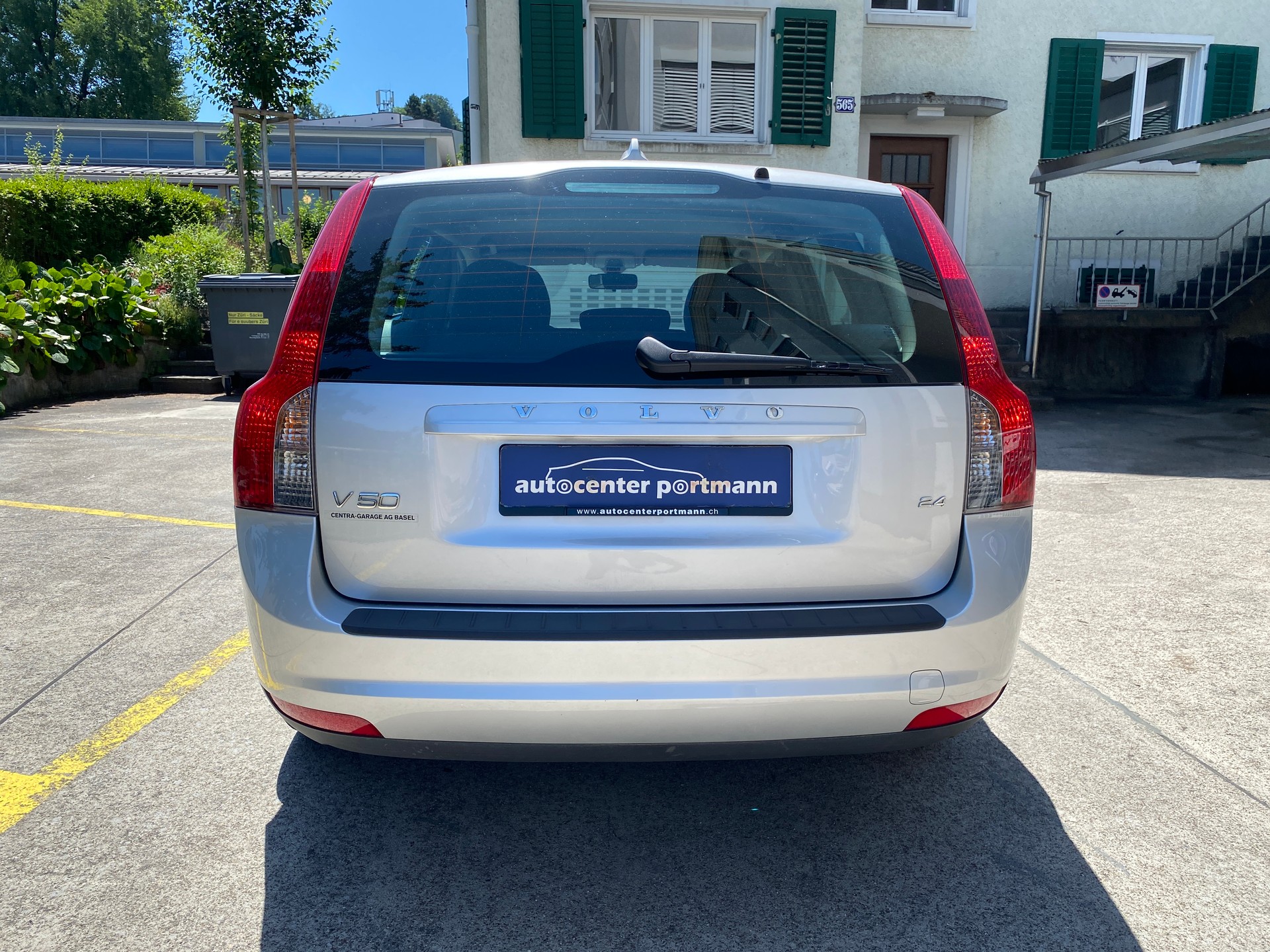 VOLVO V50 2.4I Kinetic Geartronic-image-11