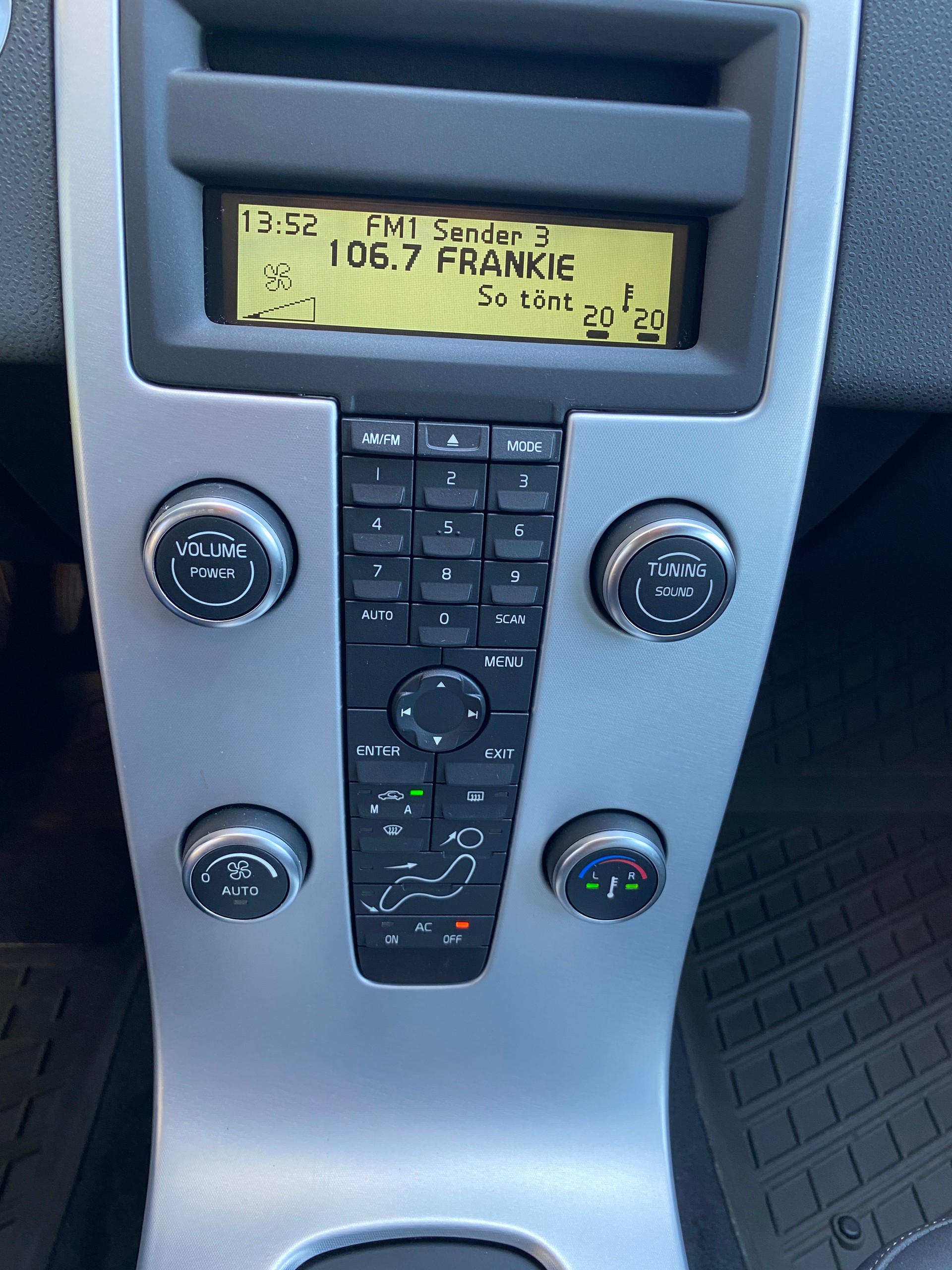 VOLVO V50 2.4I Kinetic Geartronic-image-15