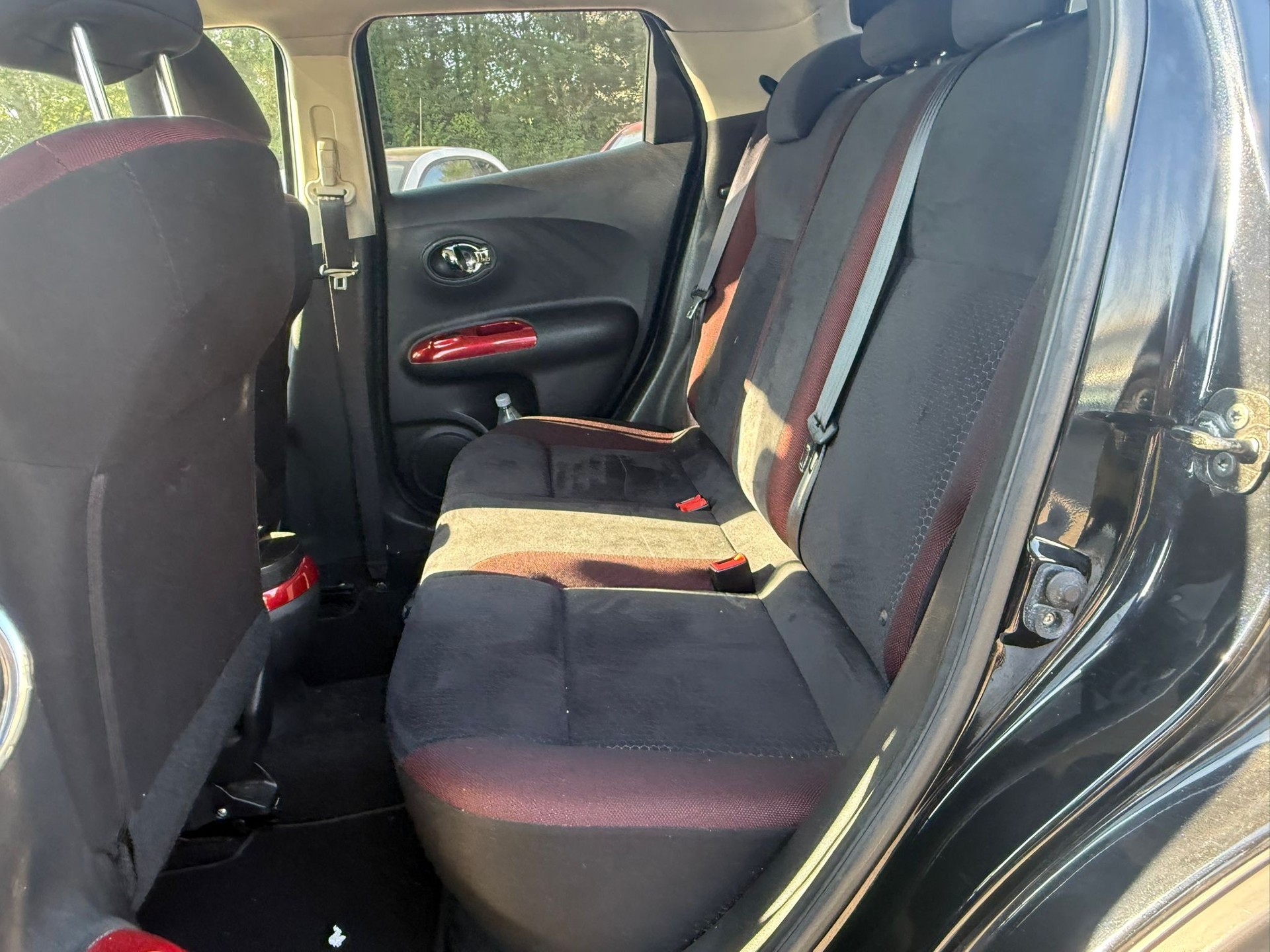 NISSAN Juke 1.6 DIG-T tekna 4x4 Xtronic M-CVT-image-12