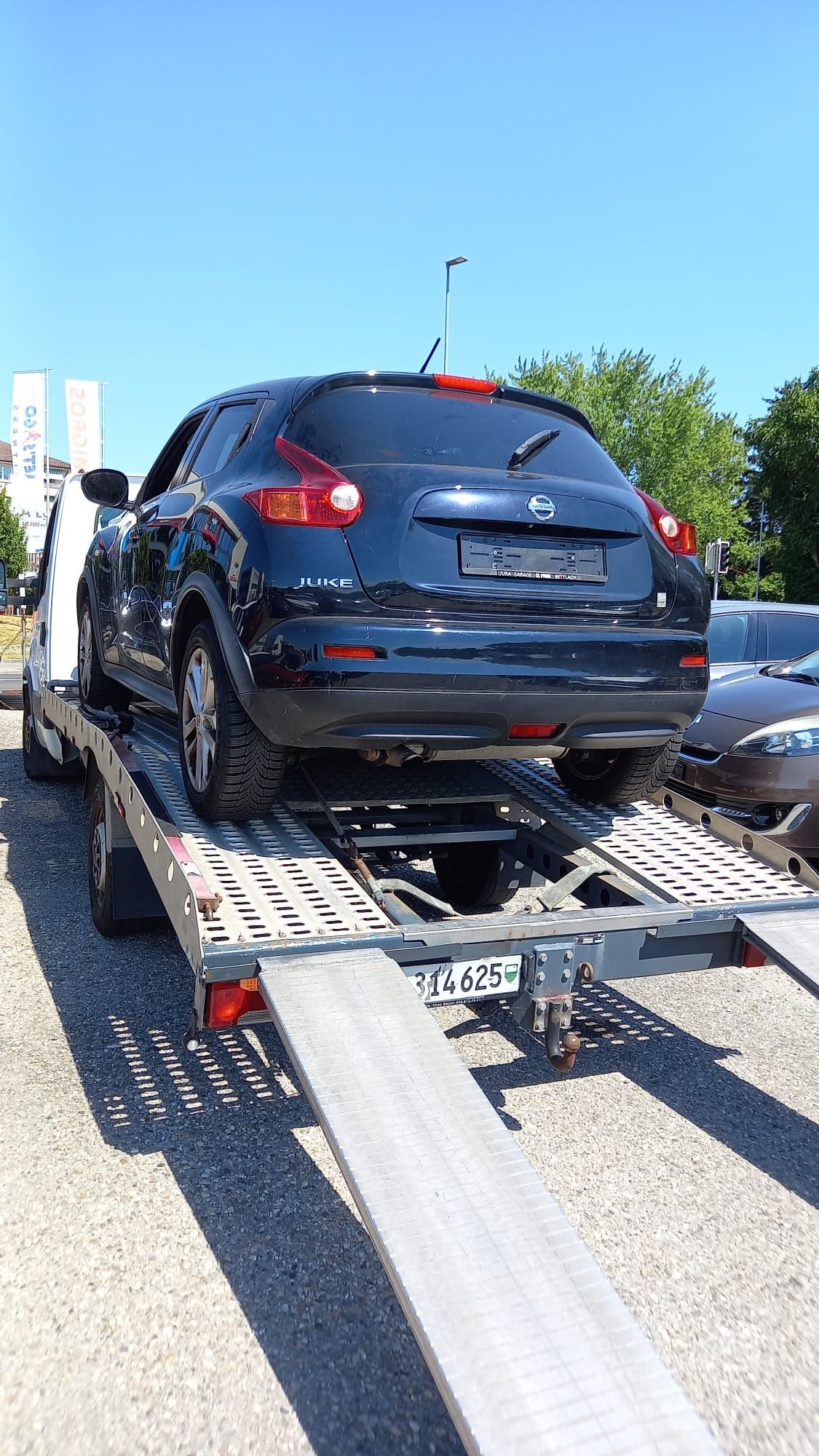 NISSAN Juke 1.6 DIG-T tekna 4x4 Xtronic M-CVT-image-3