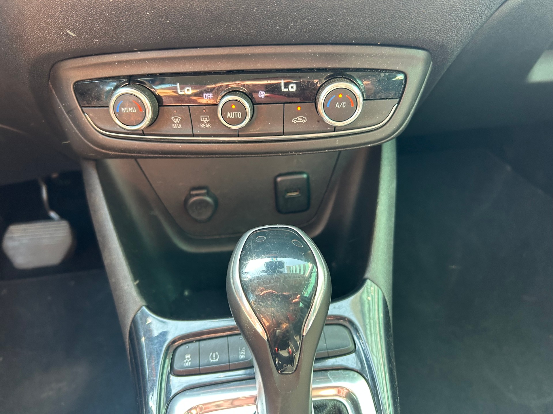 OPEL CROSSLAND X comfort-image-7