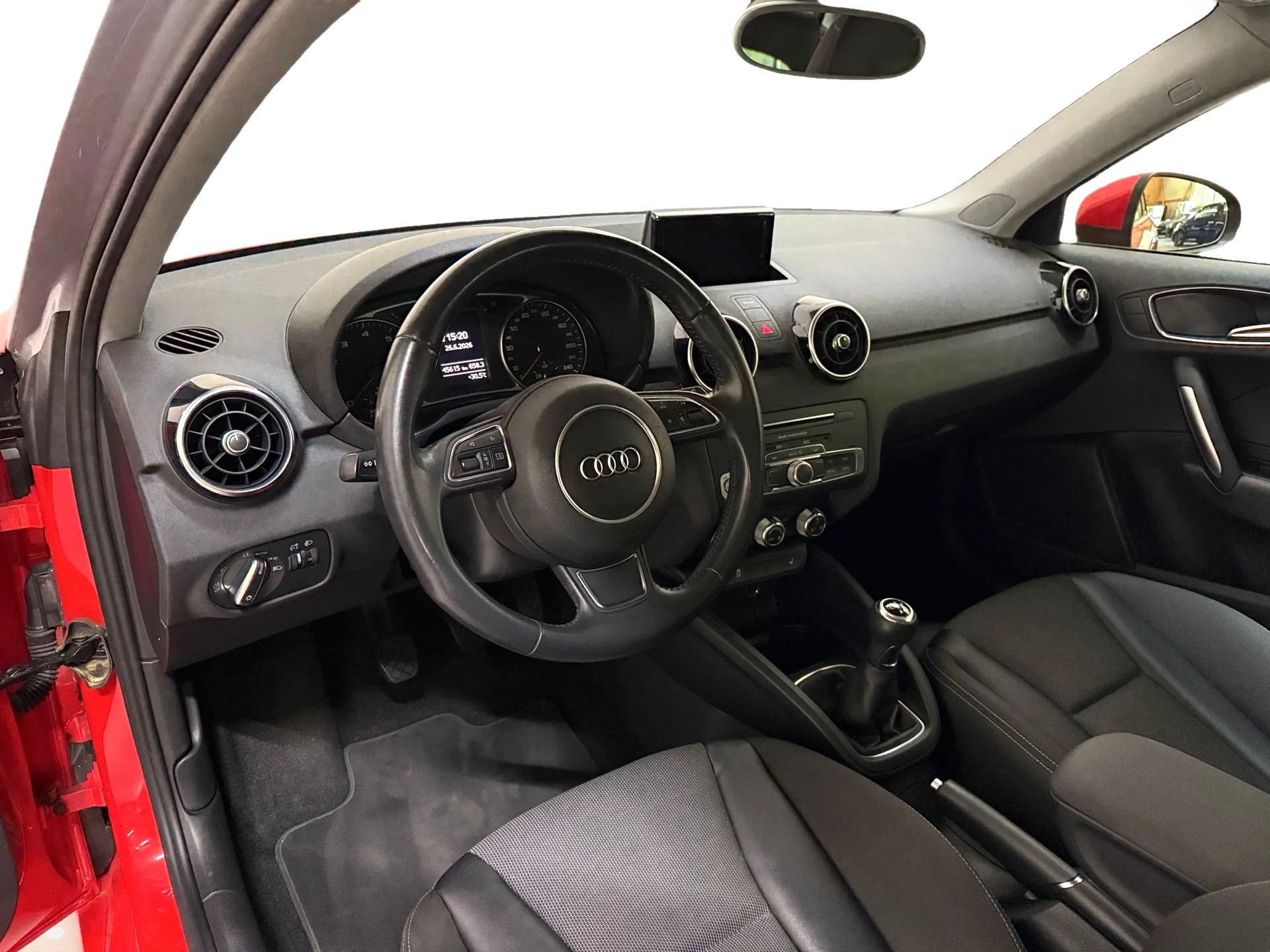 AUDI A1 1.0 TFSI Sport-image-13