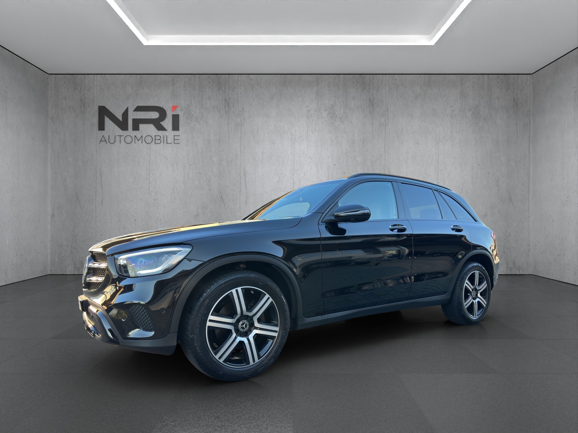 MERCEDES-BENZ GLC 220 d 4m-image-0