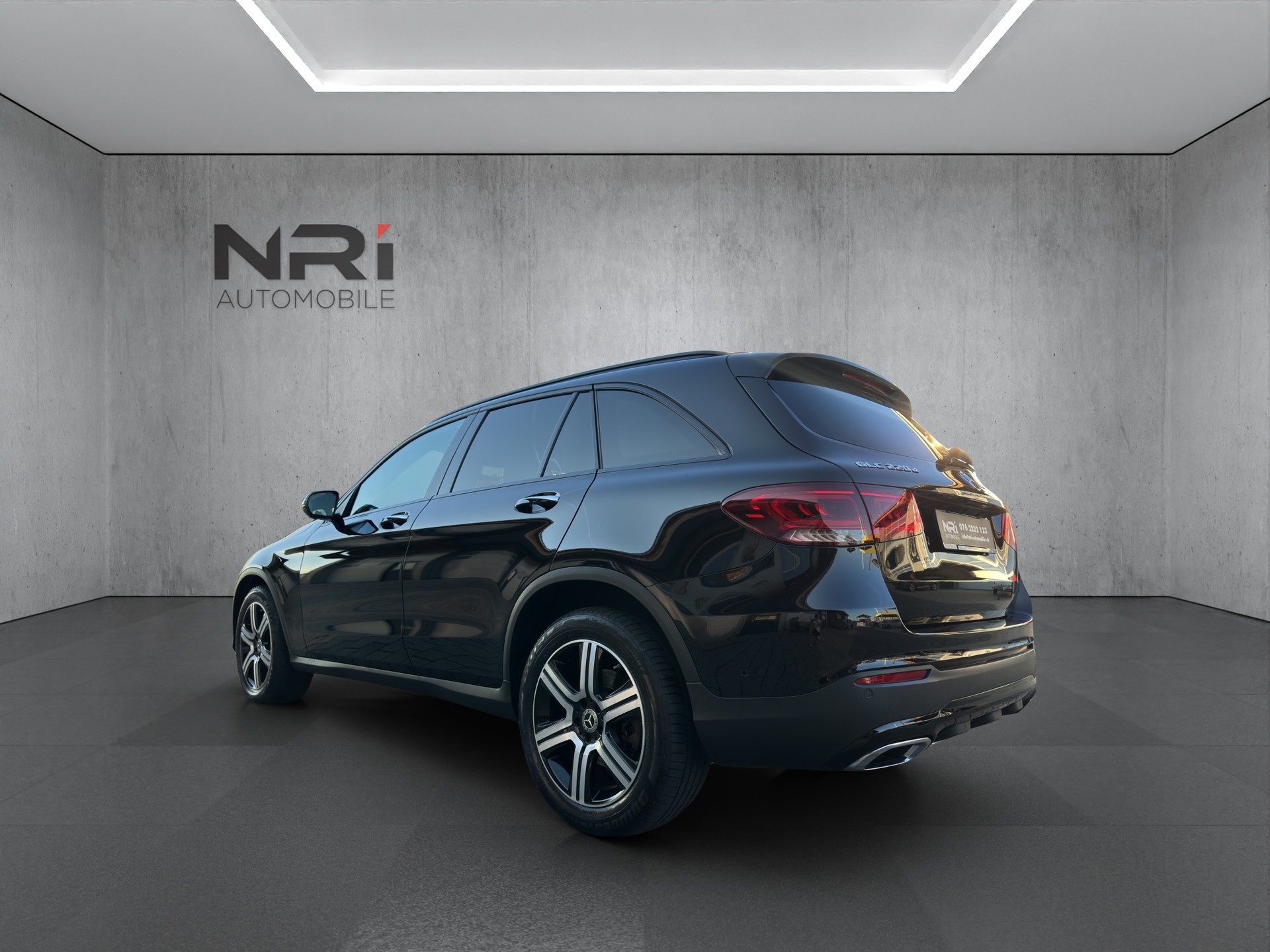 MERCEDES-BENZ GLC 220 d 4m-image-6