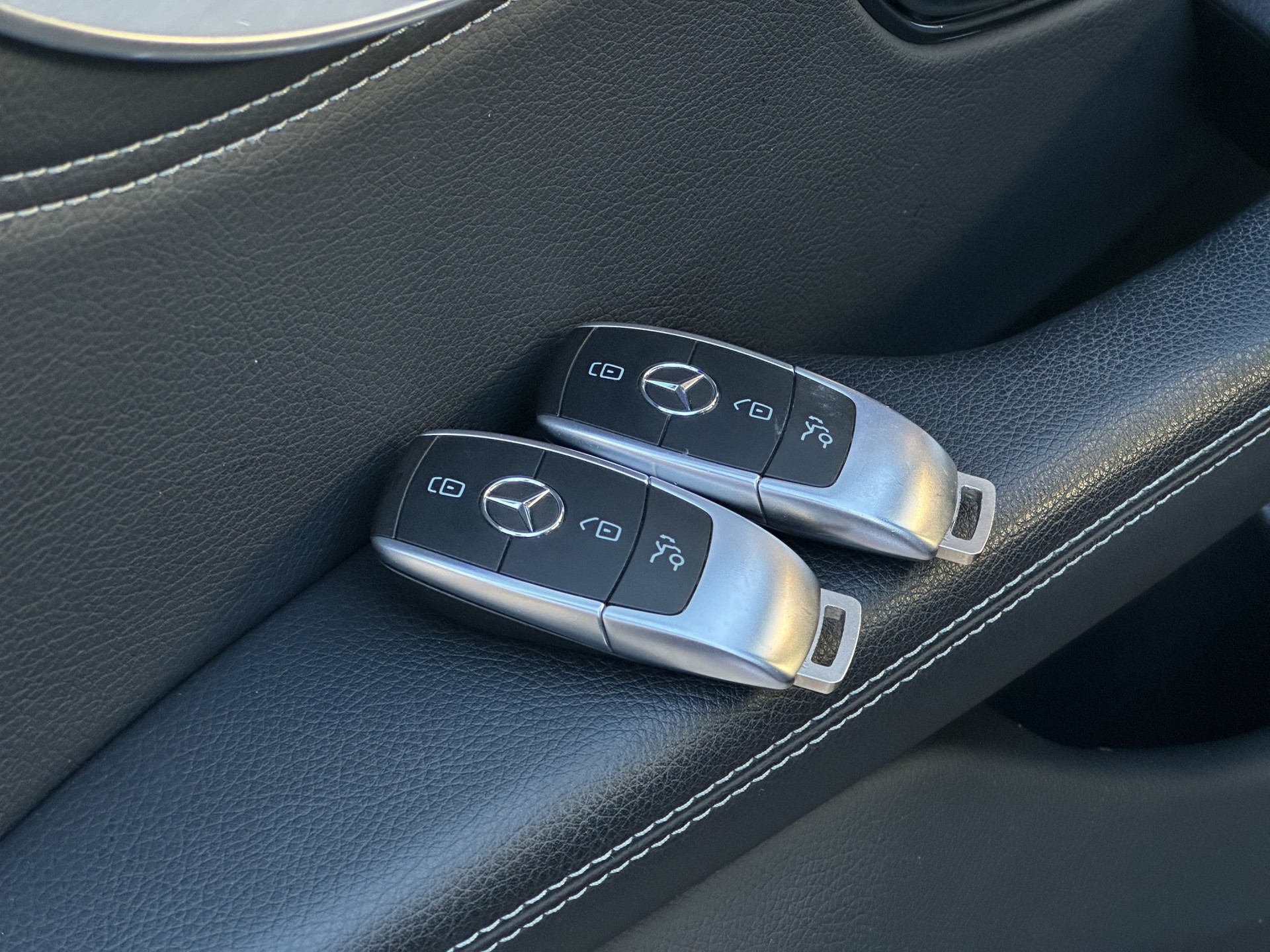 MERCEDES-BENZ GLC 220 d 4m-image-18