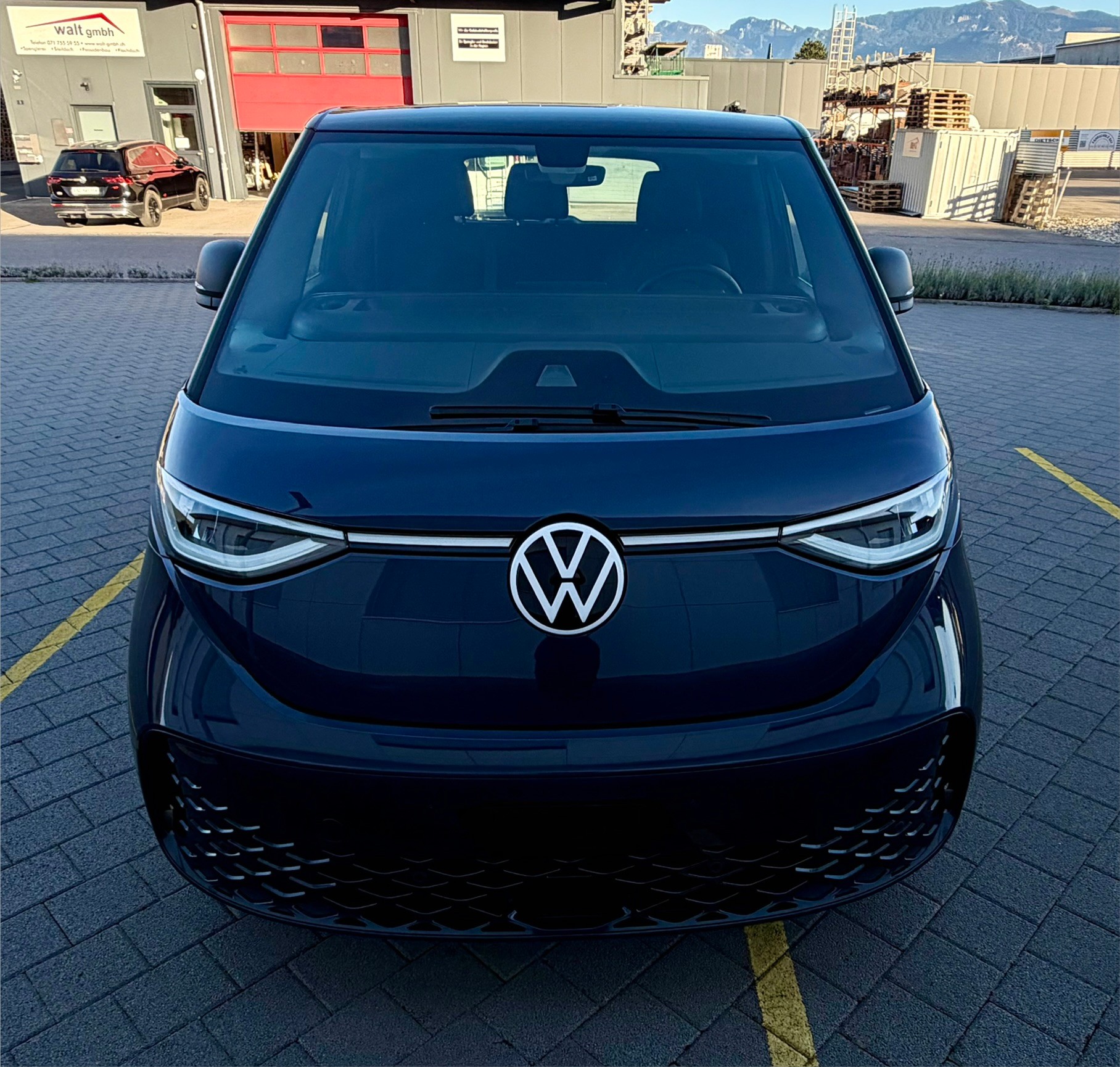 VW Cargo-image-5