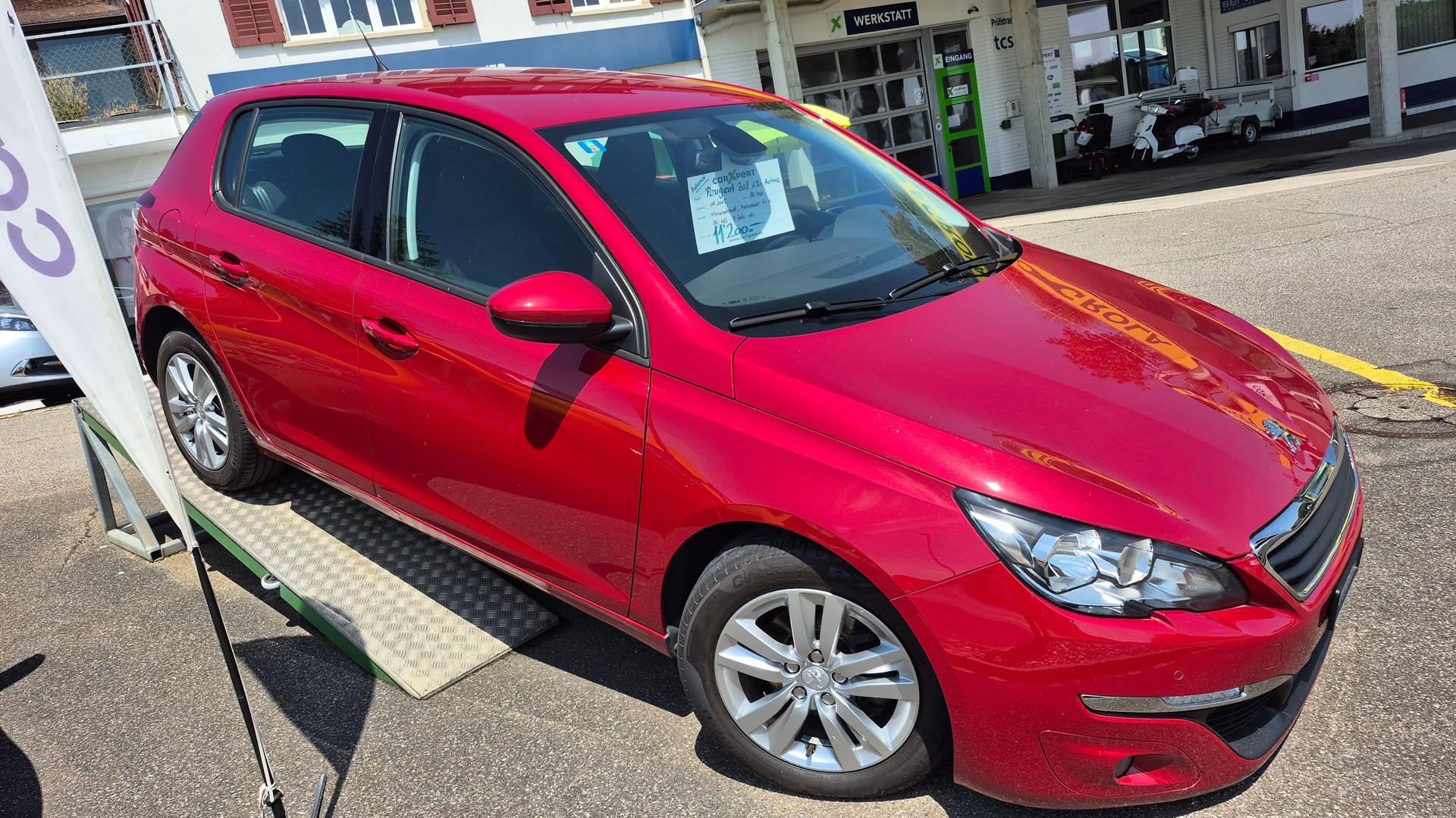 PEUGEOT 308 1.2 THP Active Automatic-image-1