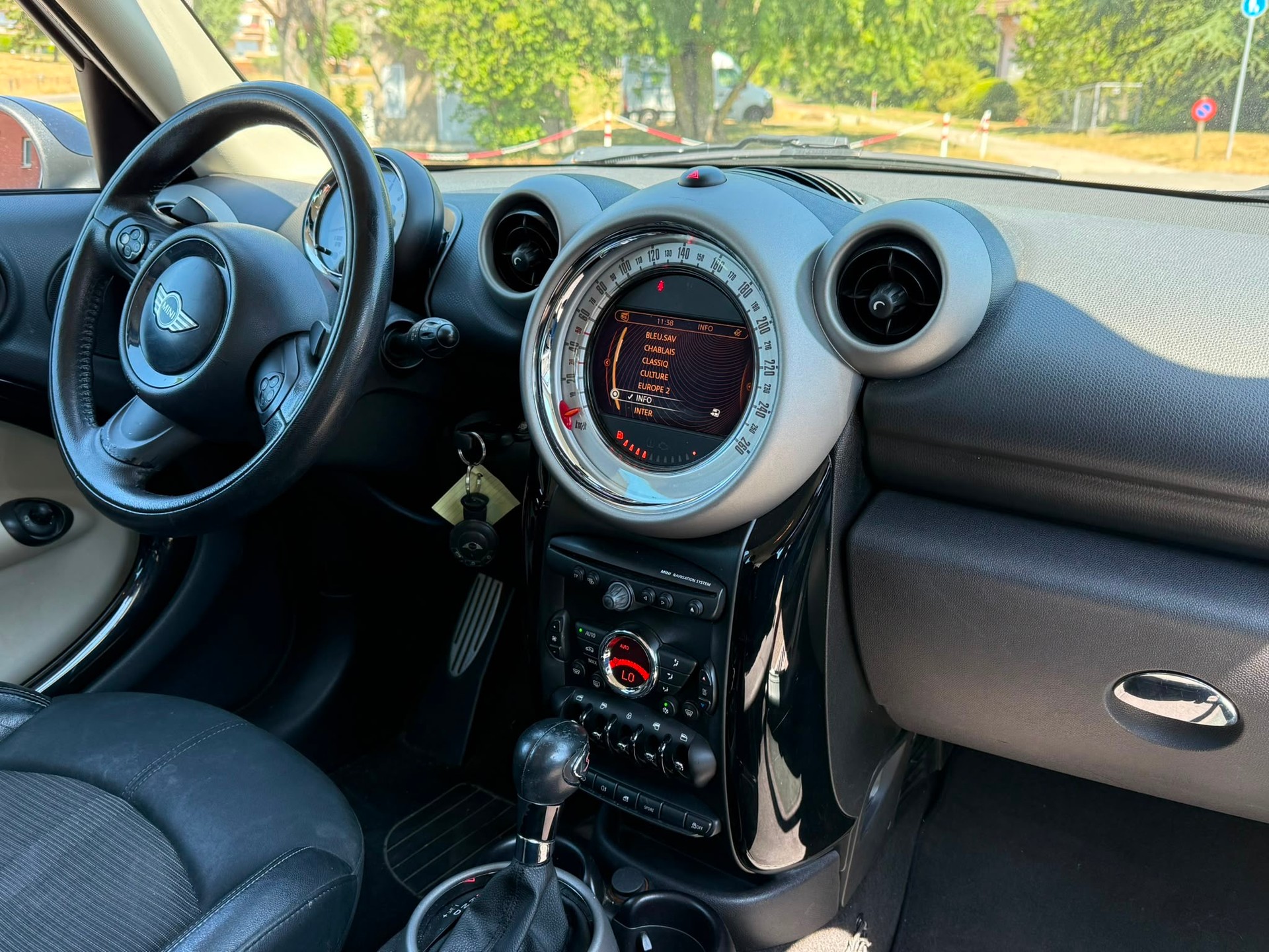 MINI Countryman Cooper SD ALL4 Steptronic-image-8