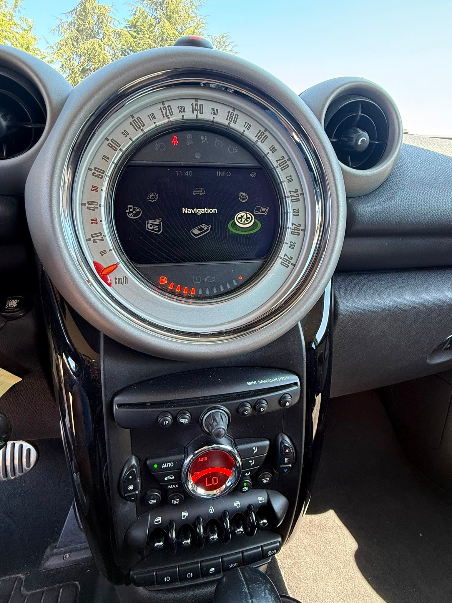 MINI Countryman Cooper SD ALL4 Steptronic-image-9