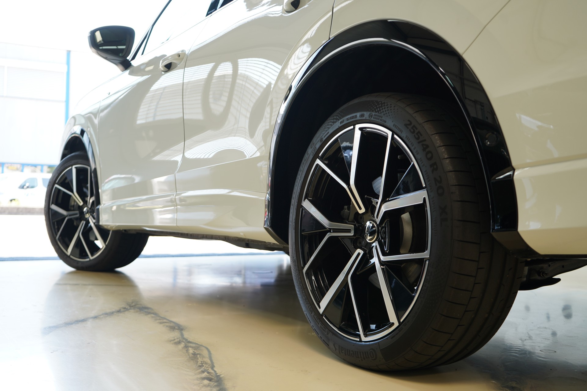 VW Tiguan 2.0 TSI DSG R-Line 4Motion-image-6