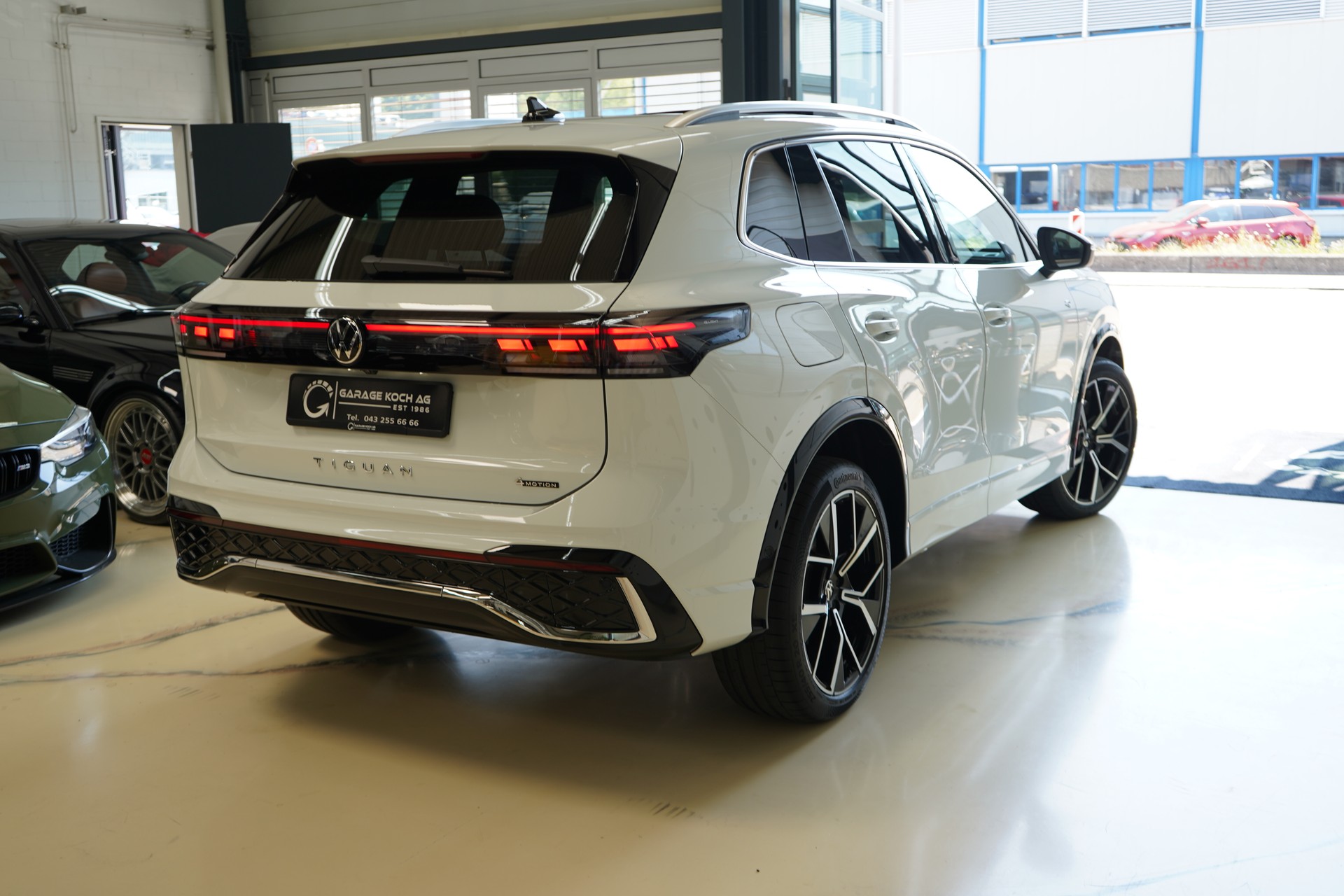 VW Tiguan 2.0 TSI DSG R-Line 4Motion-image-7