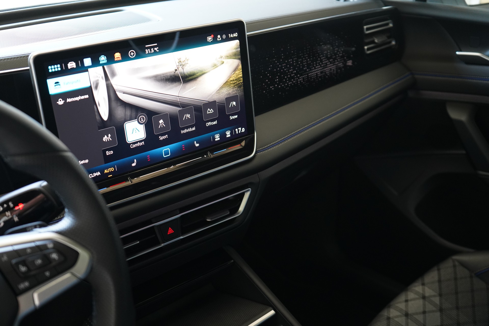 VW Tiguan 2.0 TSI DSG R-Line 4Motion-image-17