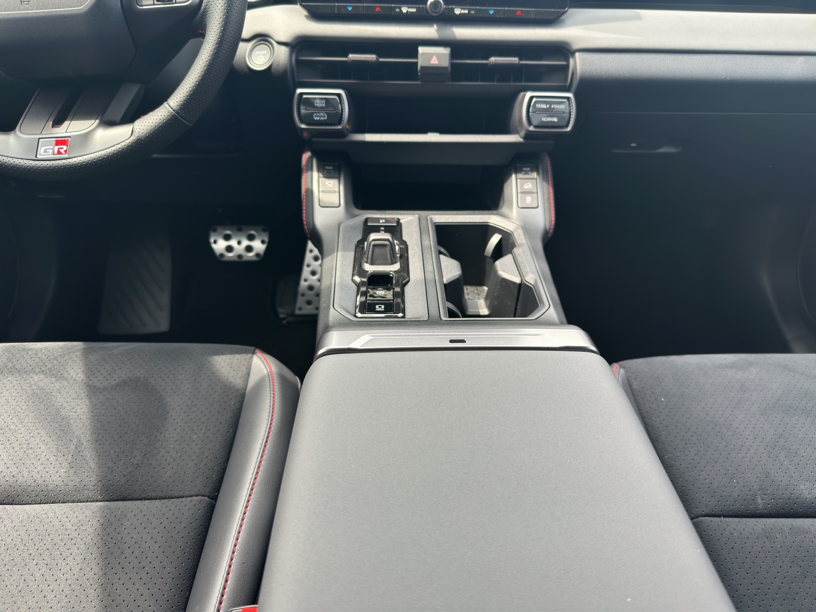 TOYOTA RAV4 2.5 Plug-In-Hybrid GR Sport-image-7